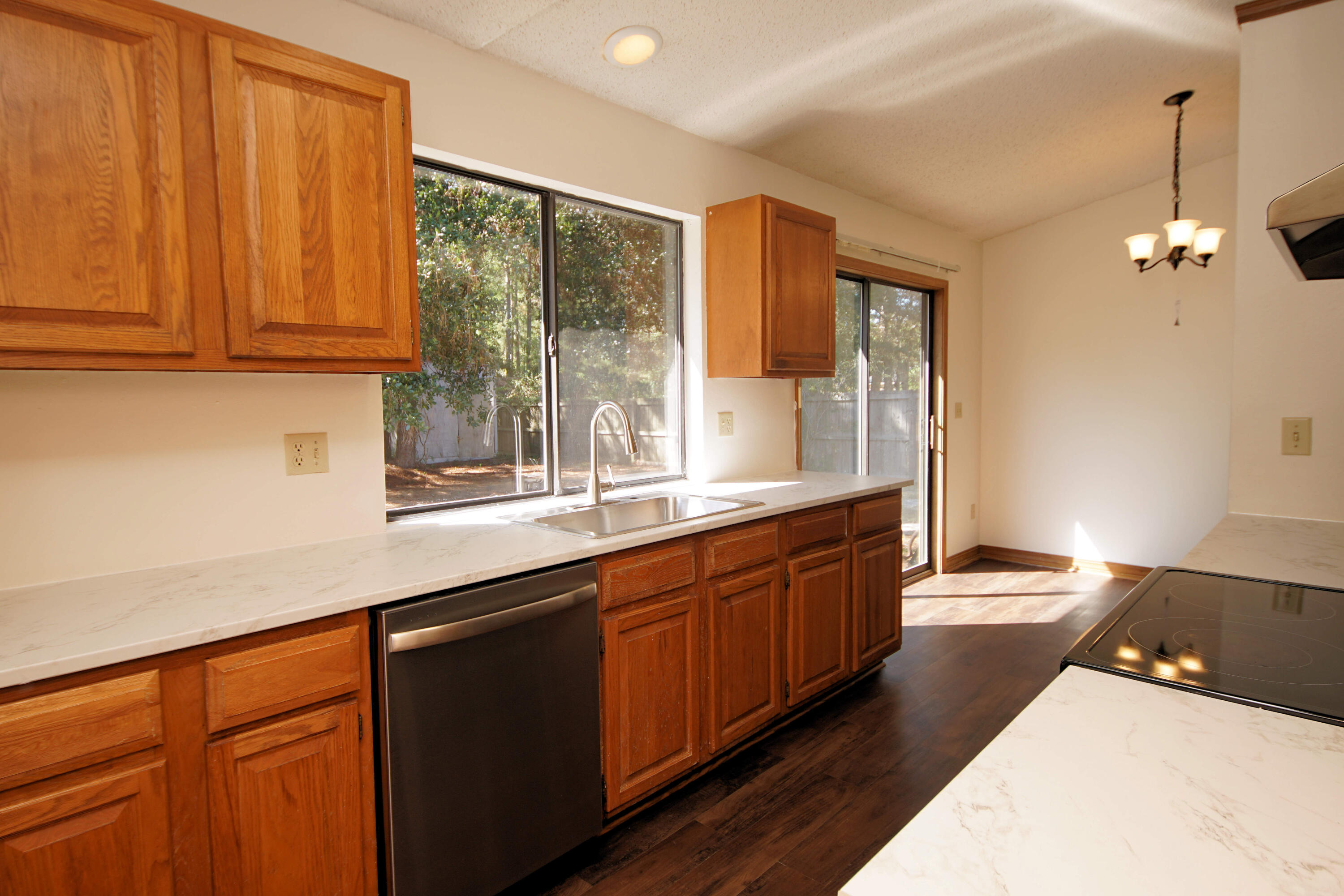 VALPARAISO PINECREST 6 - Residential