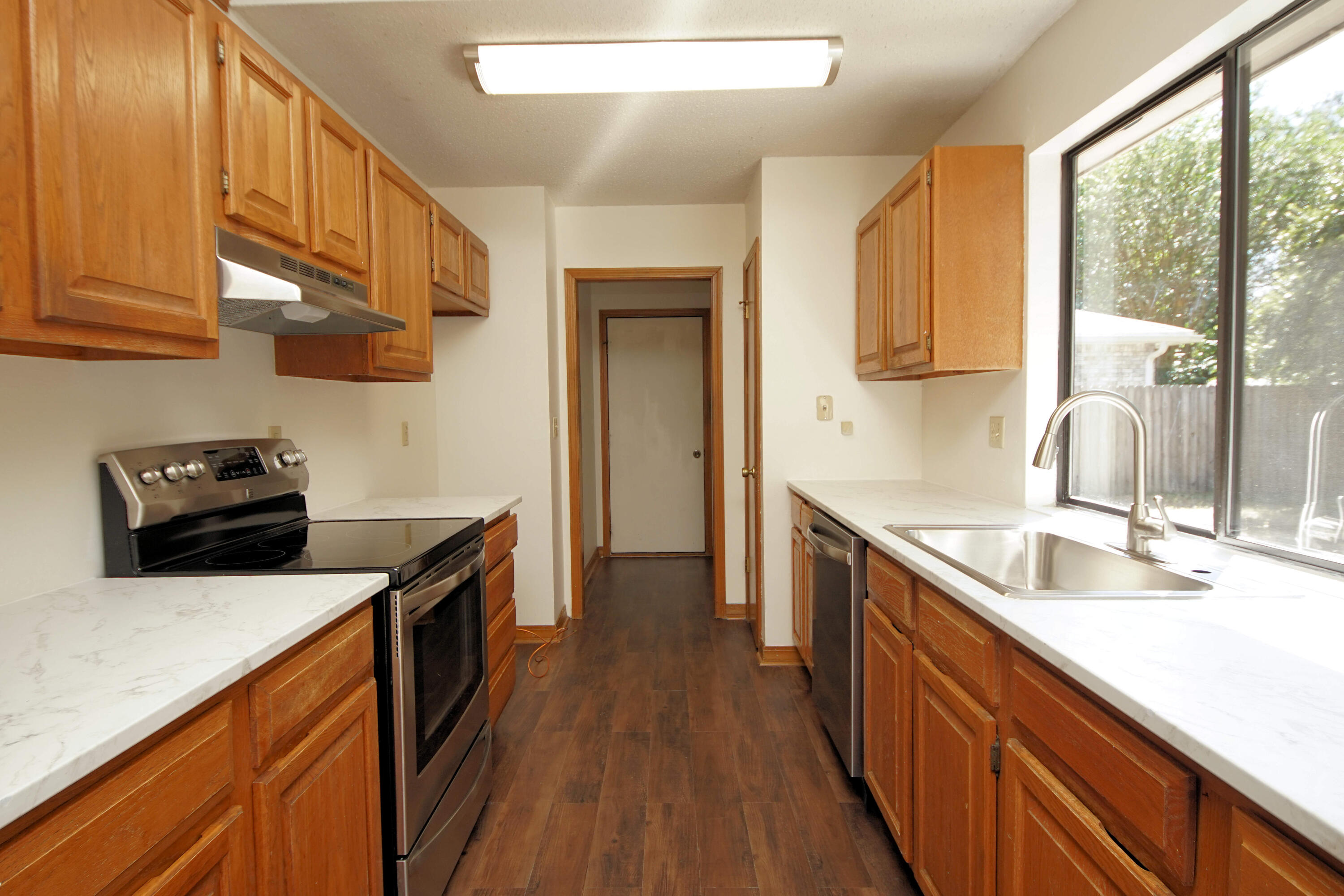 VALPARAISO PINECREST 6 - Residential