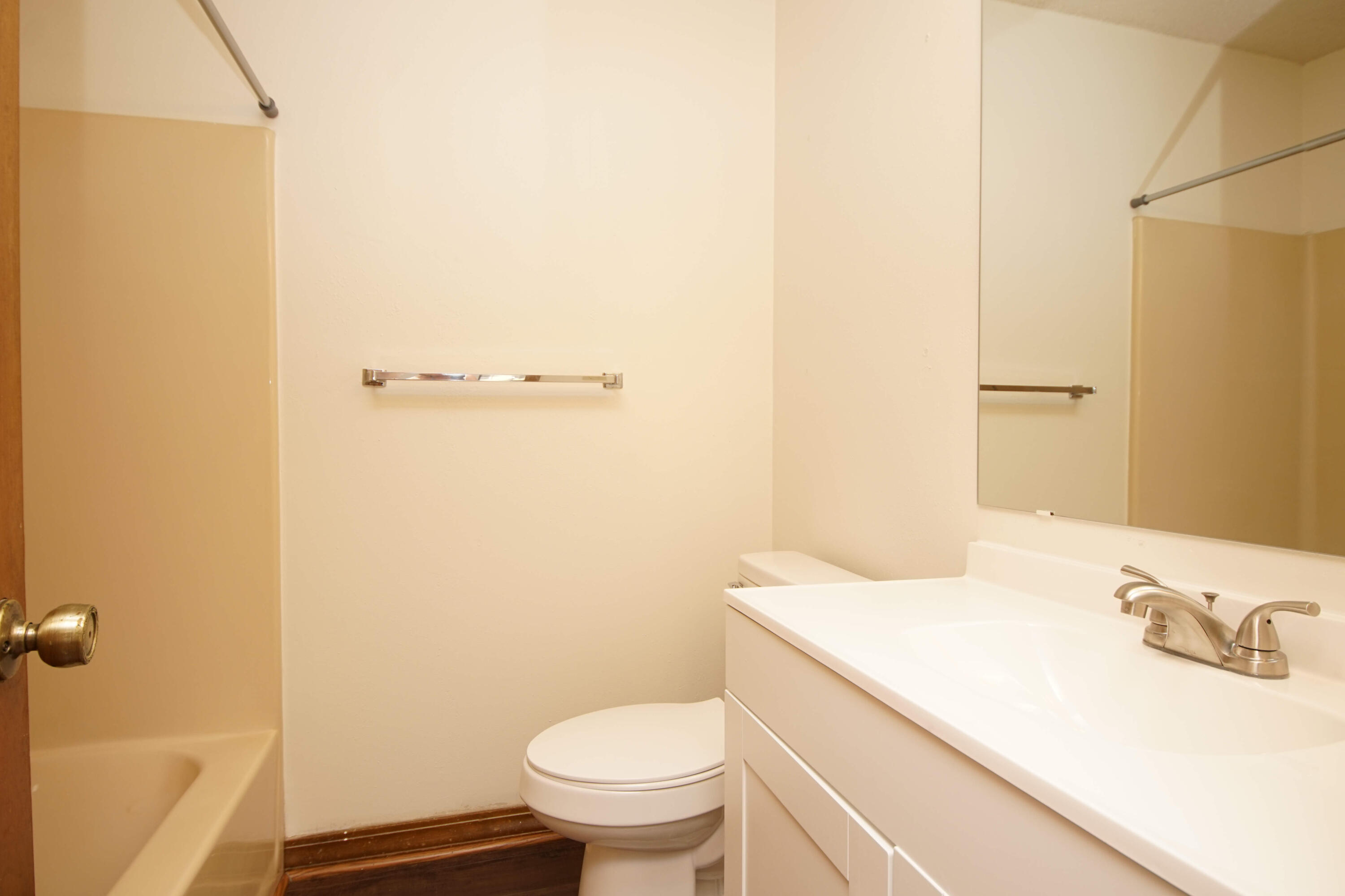 VALPARAISO PINECREST 6 - Residential