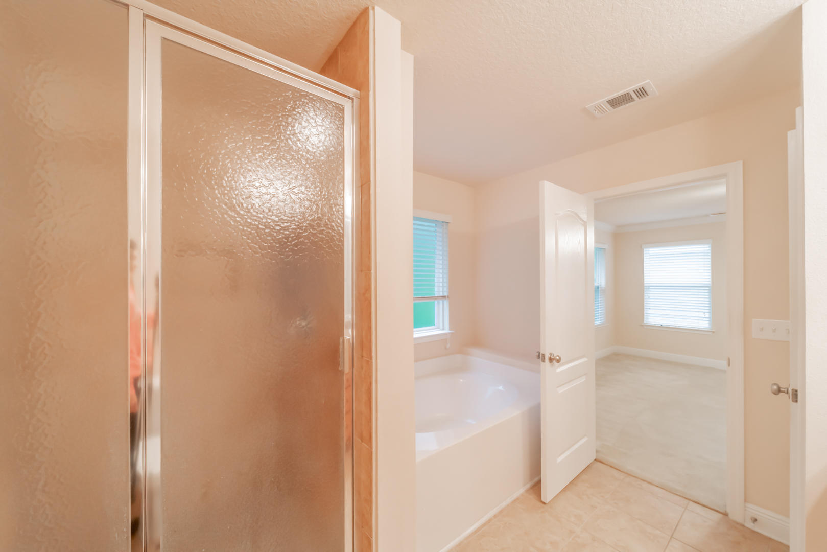 MOSAIC OAKS - Residential Lease