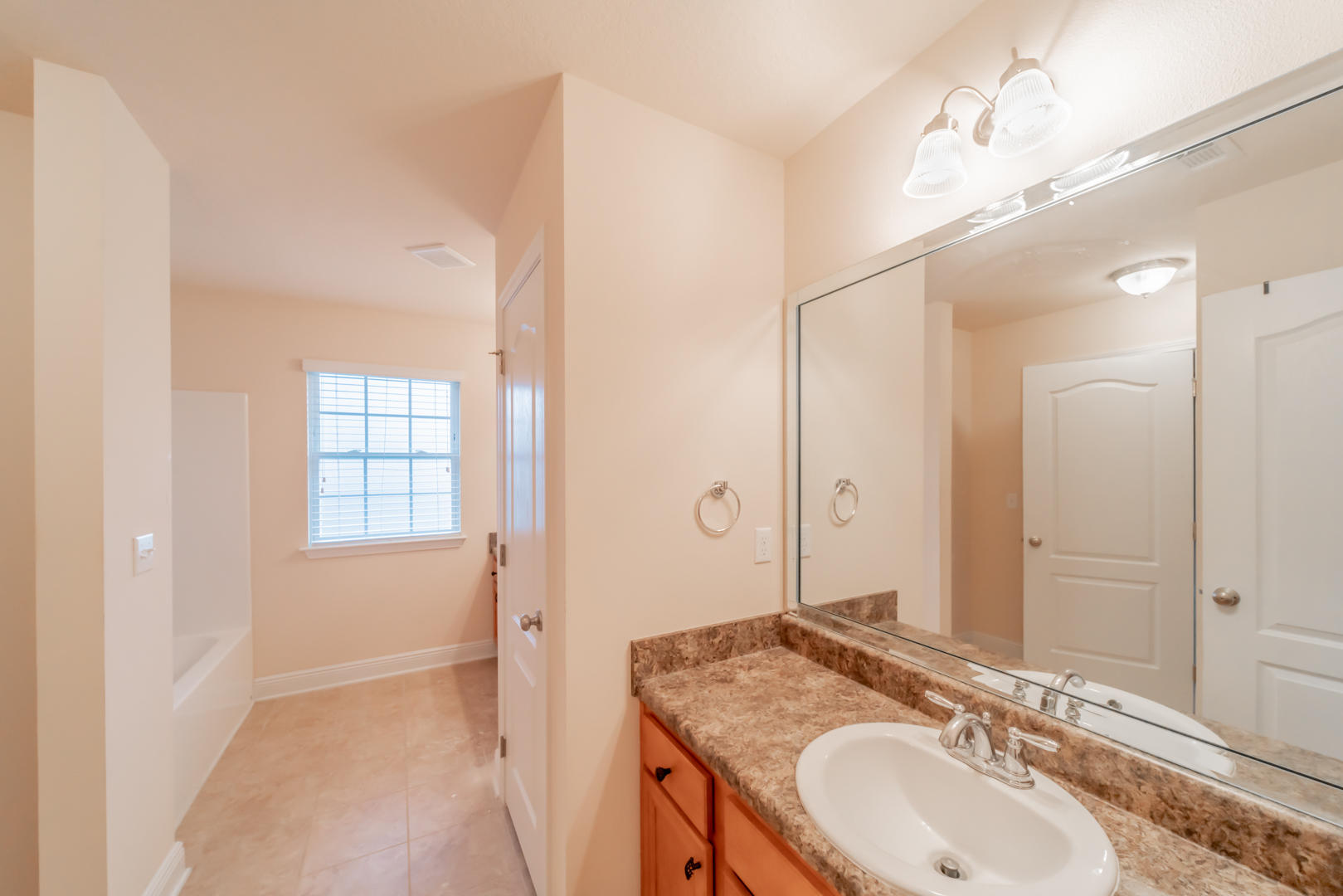 MOSAIC OAKS - Residential Lease