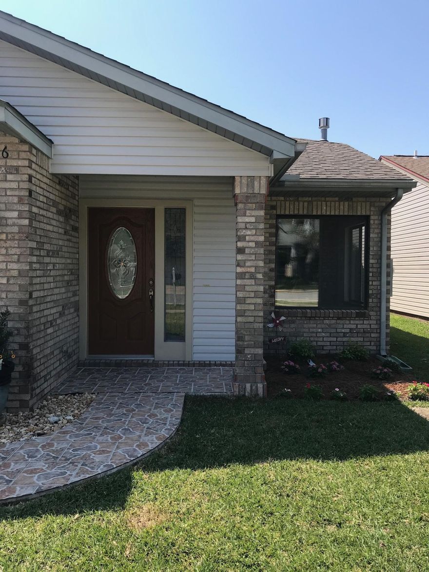 Look no further than this well kept, immaculate 2-bedroom, 2-bathroom, 1-story home in one of the loveliest neighborhoods in Niceville. Built by Barton Homes, Inc a locally owned general contracting company, this home is well built and its great location within only minutes from shopping, restaurants, A+ schools, and military bases make this the home what you have been searching for in Niceville! This well maintained, one owner home has been loved and continuously upgraded by the family who lived there.The kitchen is spacious and bright, located just off the living room and features plenty of solid oak cabinets, a breakfast bar overlooking an open living area with a built-in gas fireplace with plenty of room to entertain friends.