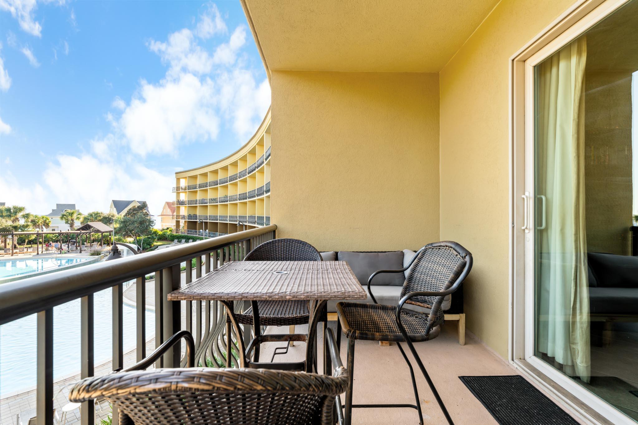 BEACH RESORT - Residential