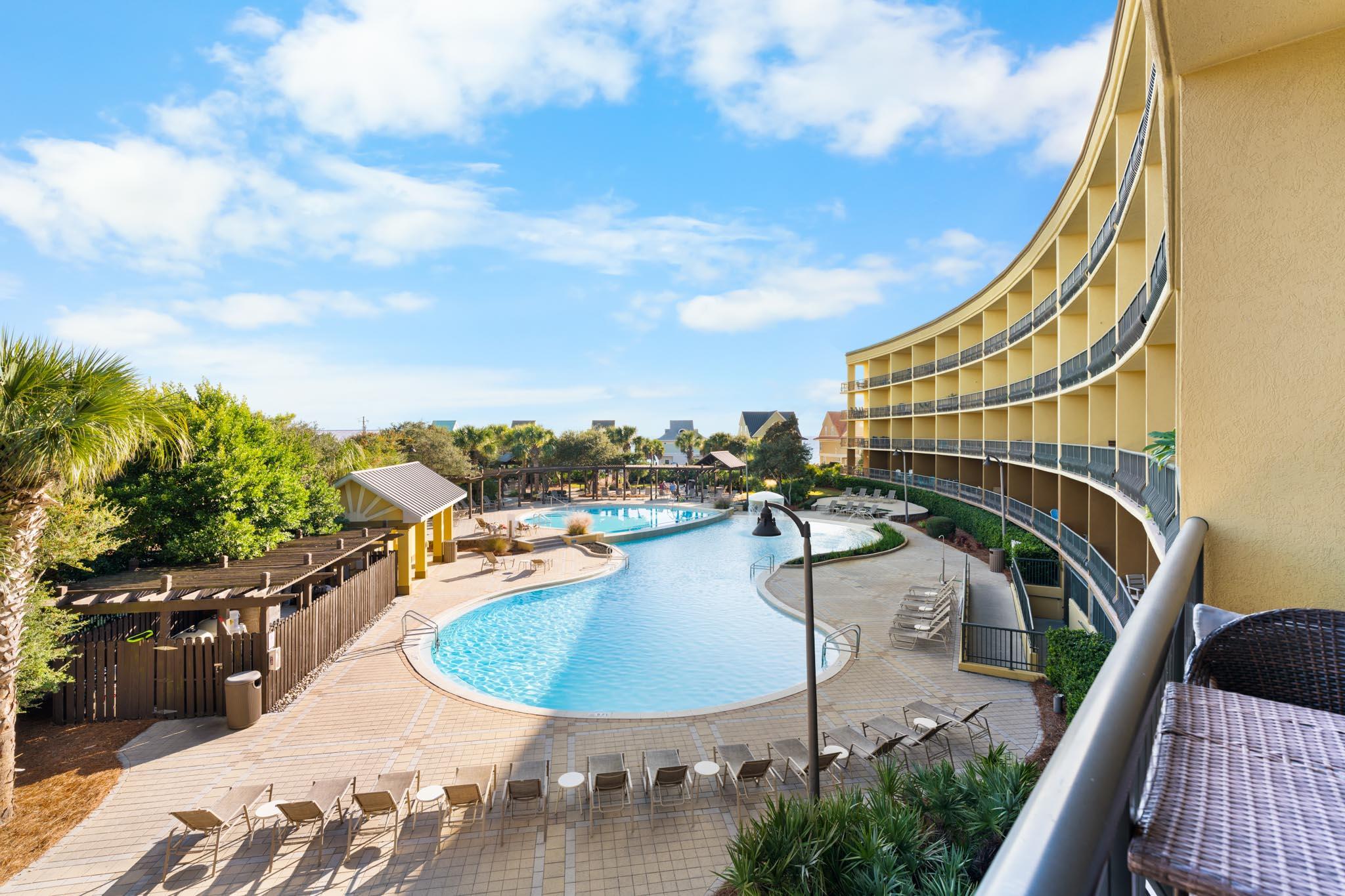 BEACH RESORT - Residential