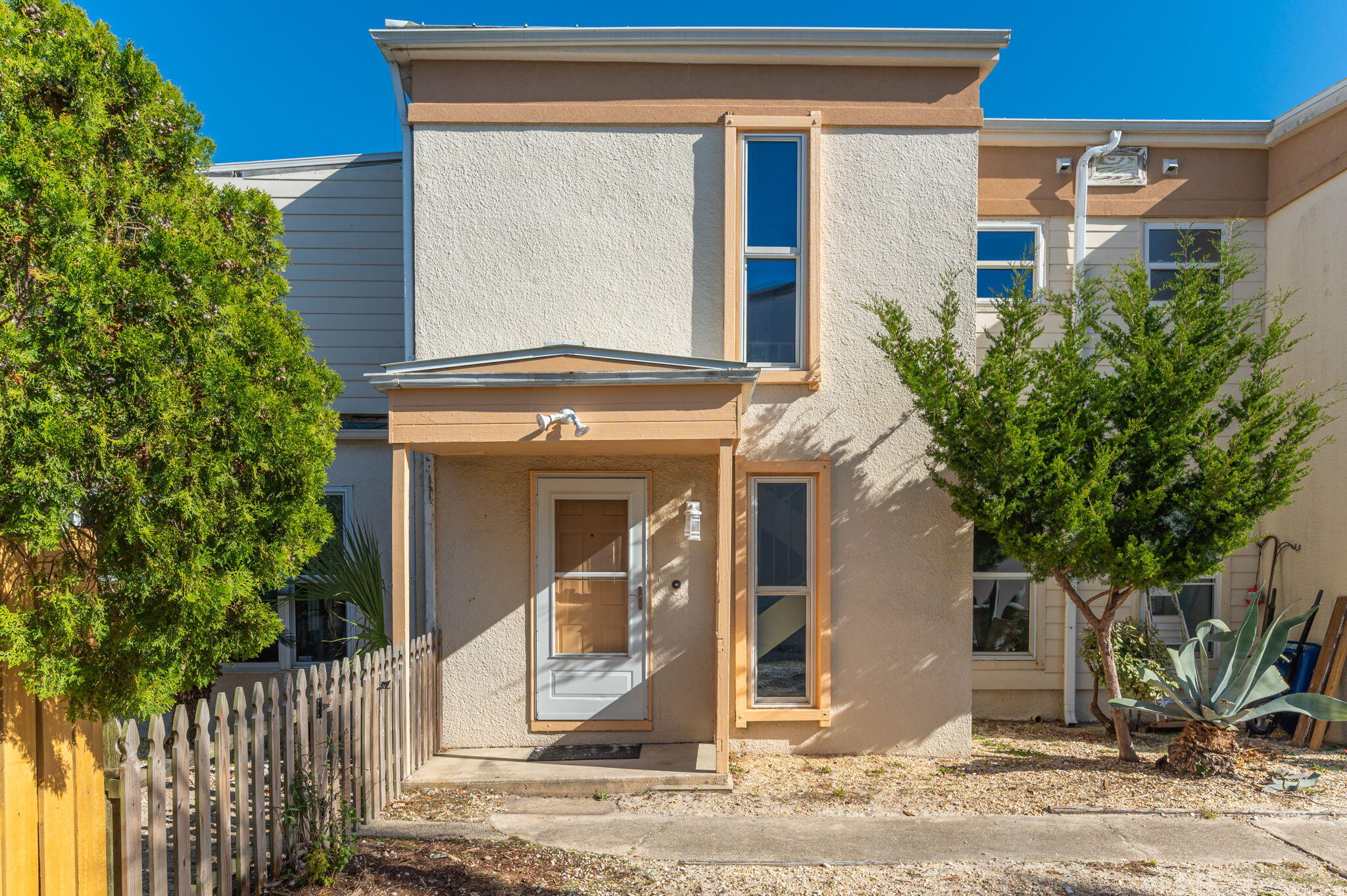 MANOR SHORES 1ST ADDN - Residential Lease
