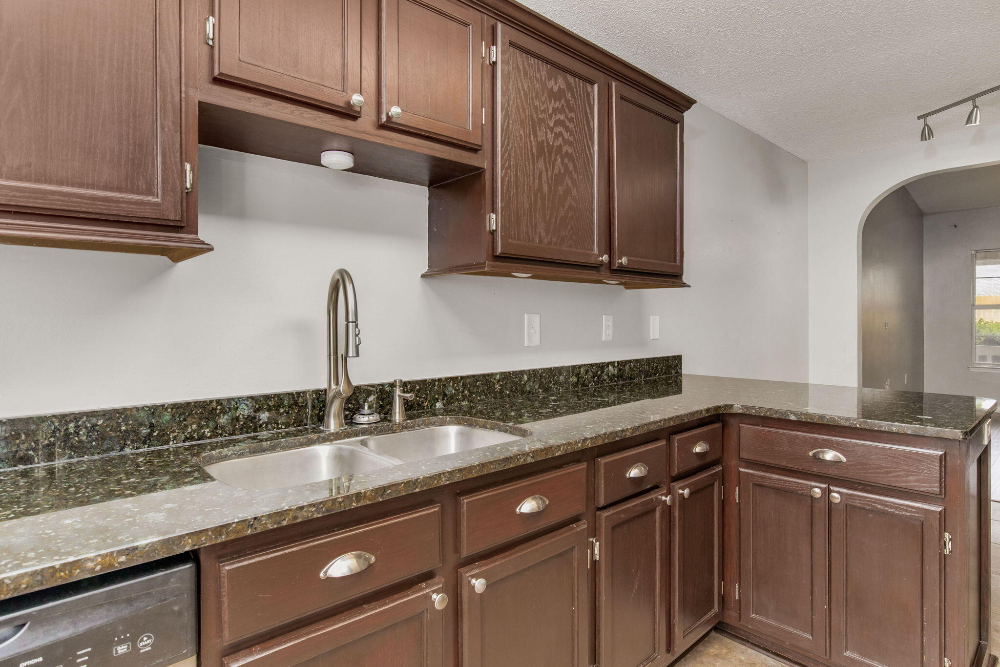 PIEDMONT PLACE - Residential