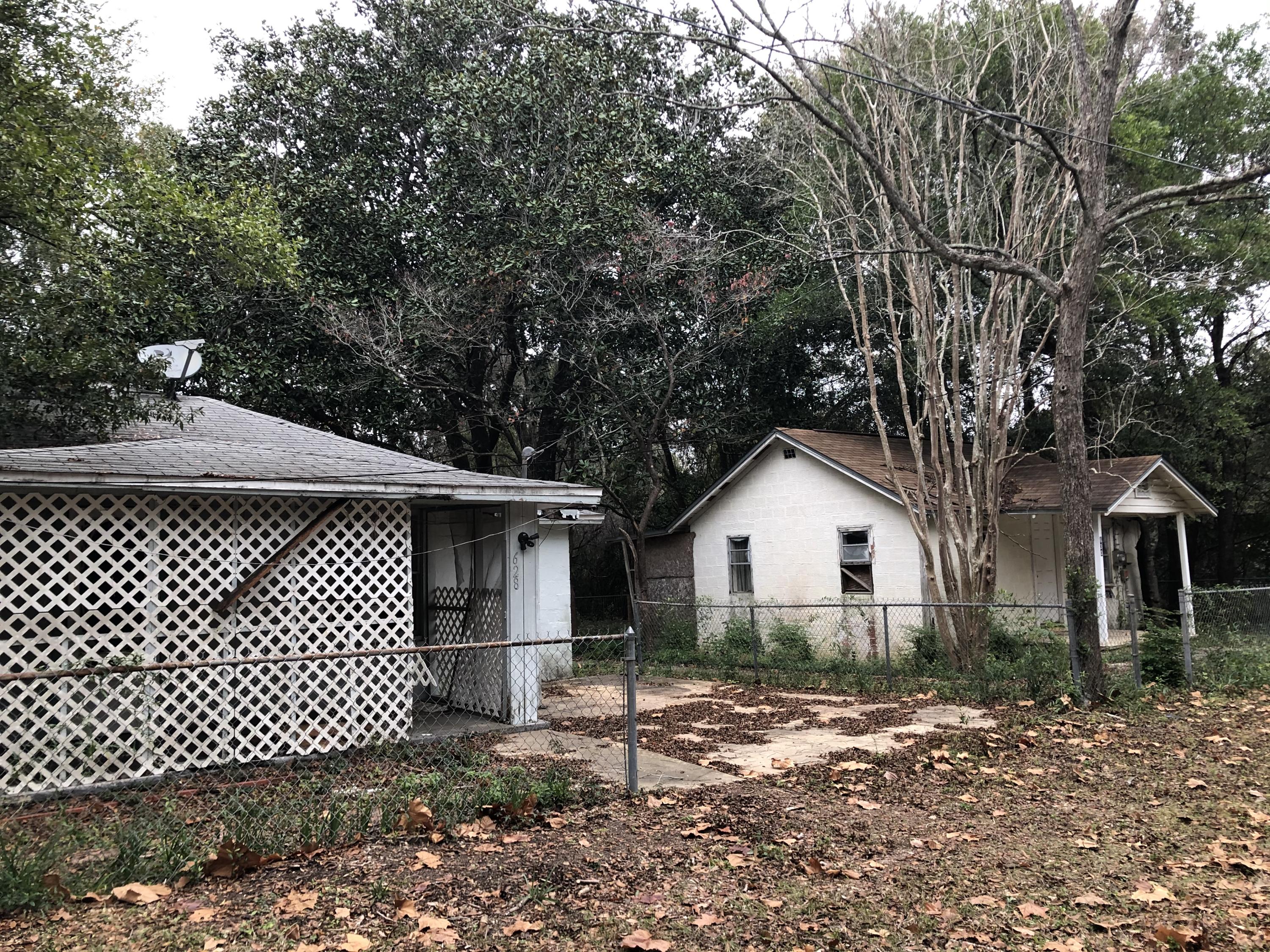 CITY OF CRESTVIEW - Residential