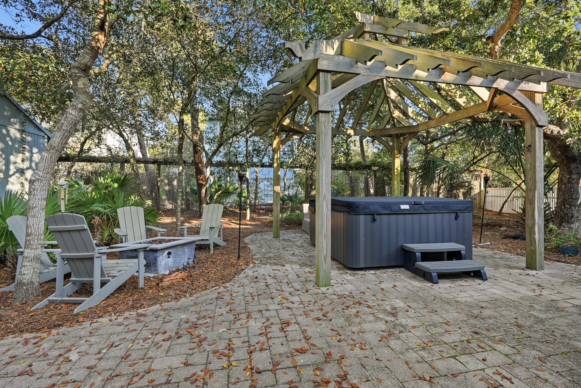 SEABREEZE EAST - Residential