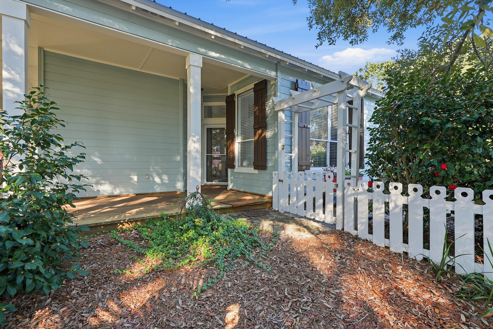 SEABREEZE EAST - Residential