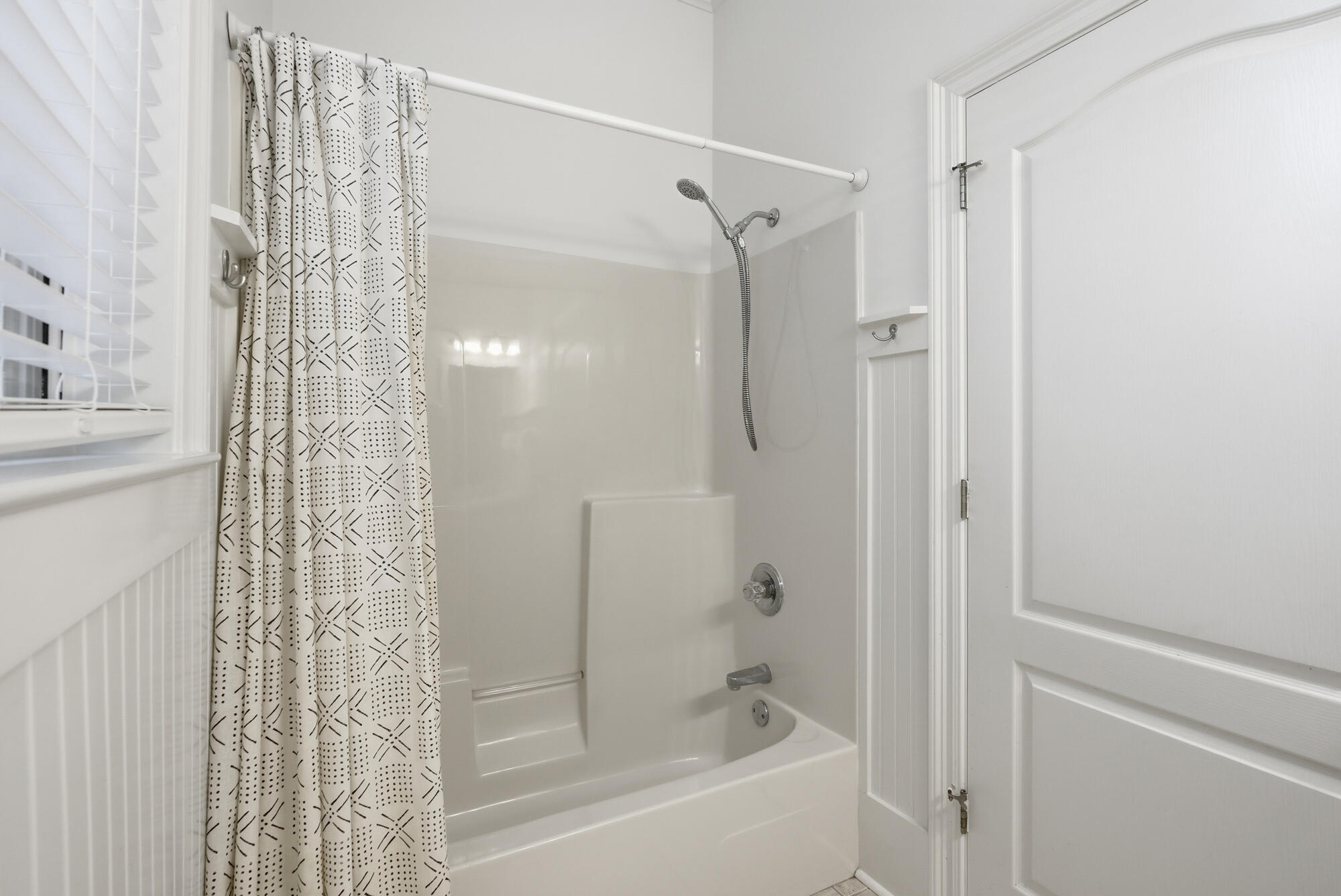 SEABREEZE EAST - Residential