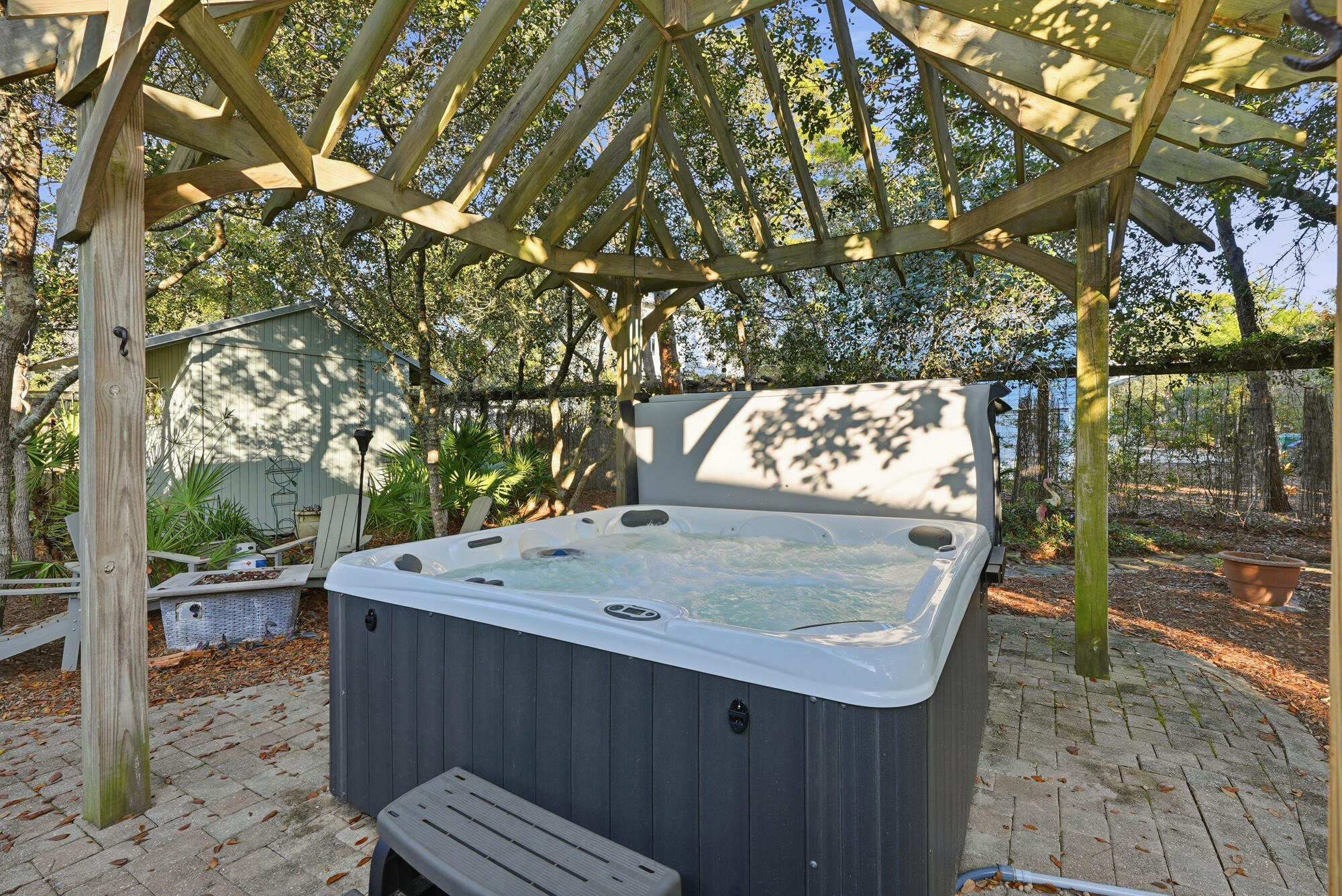 SEABREEZE EAST - Residential