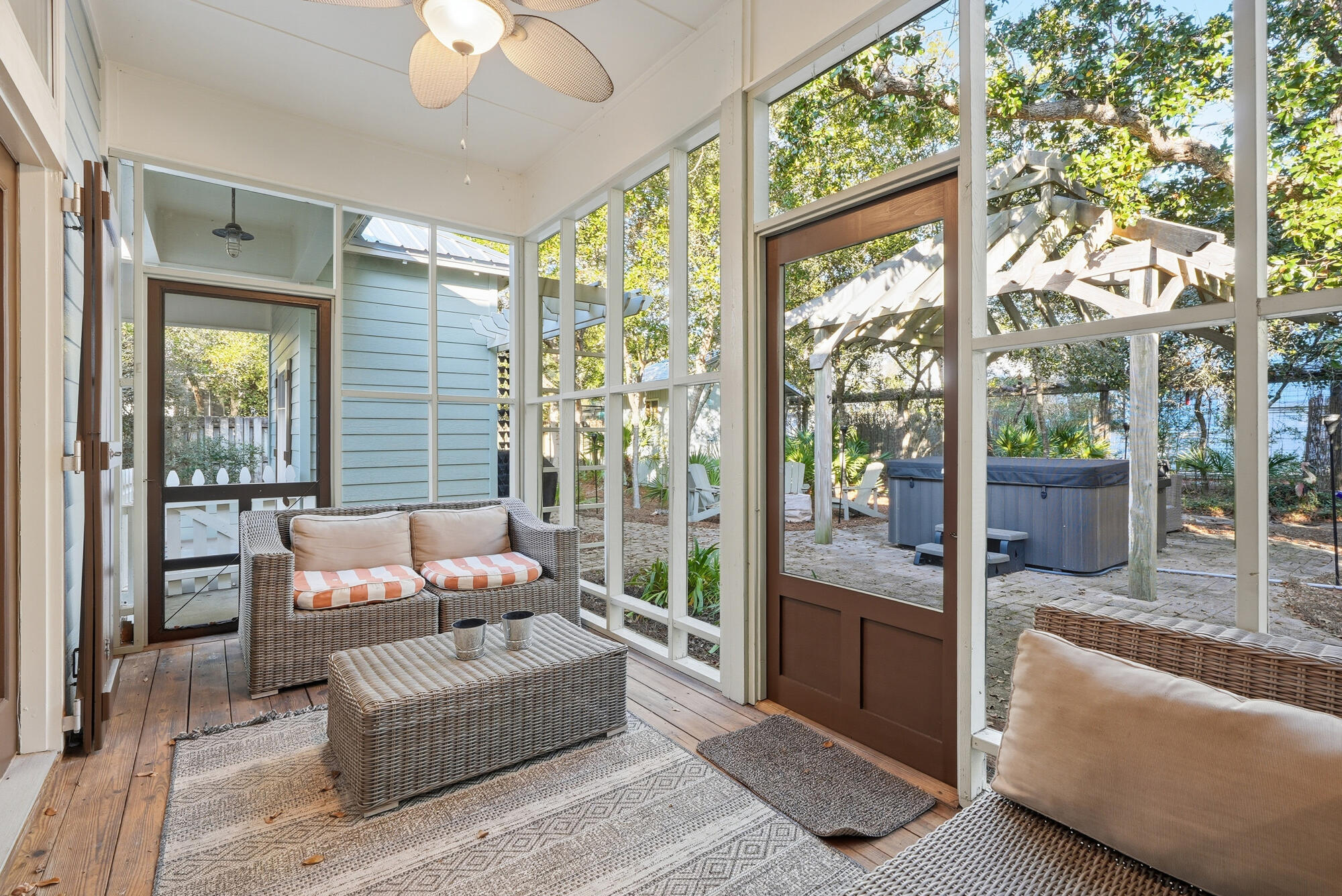 SEABREEZE EAST - Residential