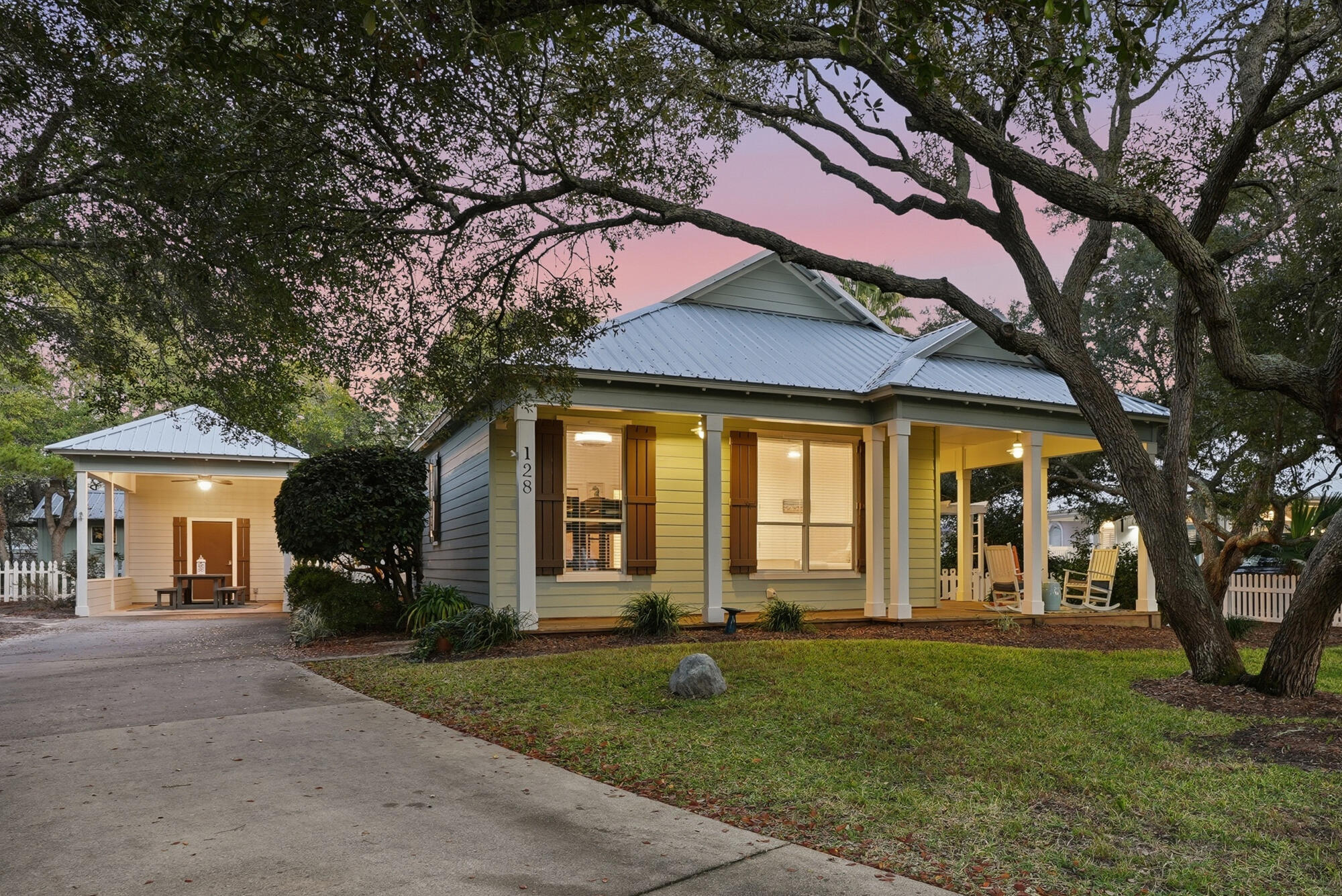 SEABREEZE EAST - Residential