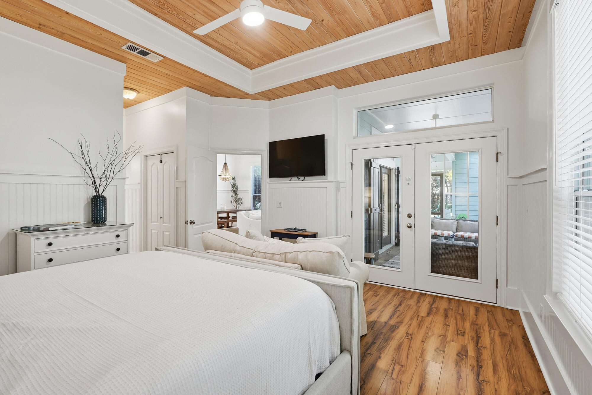 SEABREEZE EAST - Residential