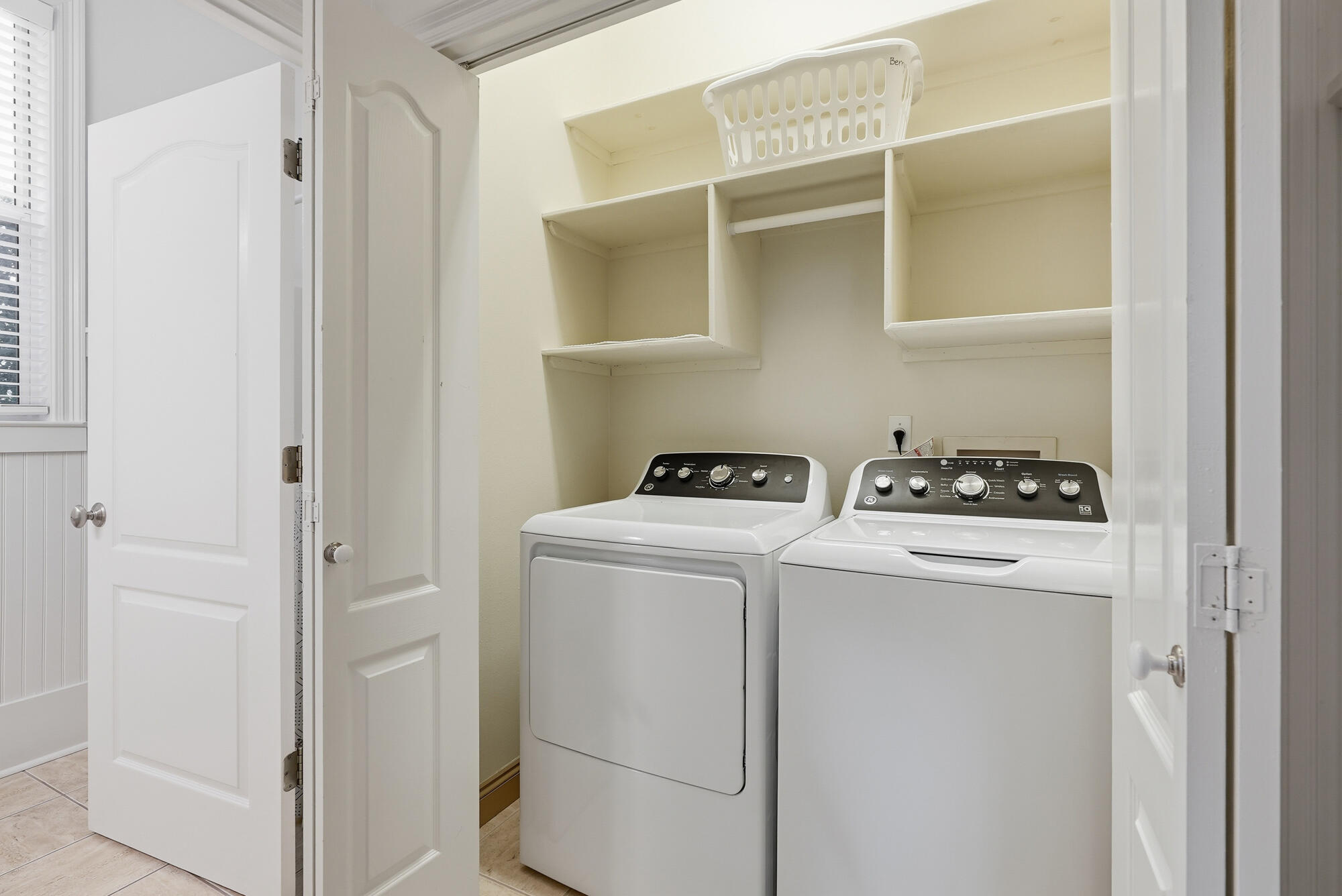 SEABREEZE EAST - Residential