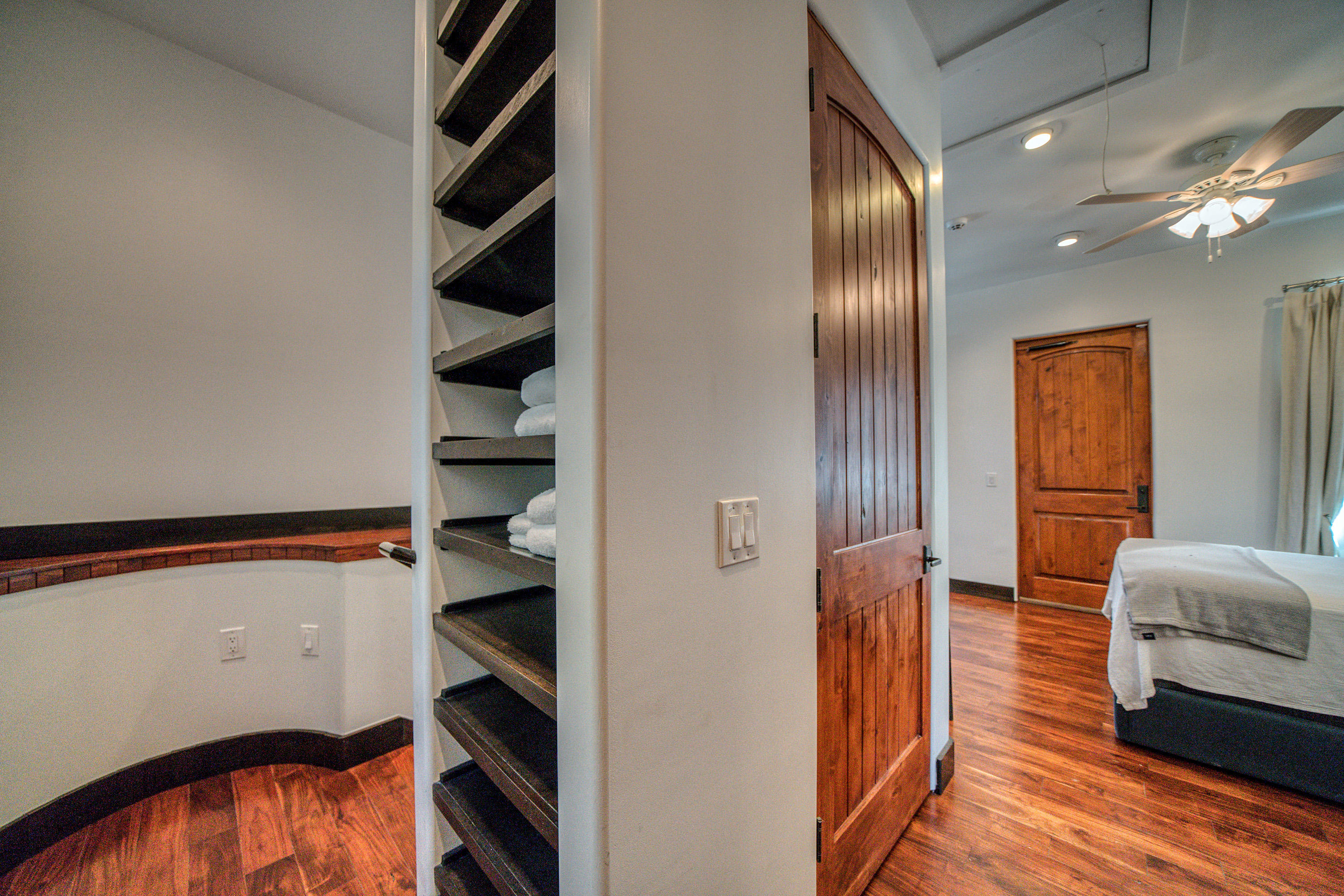 SEAGROVE VILLAGE 6TH ADD - Residential