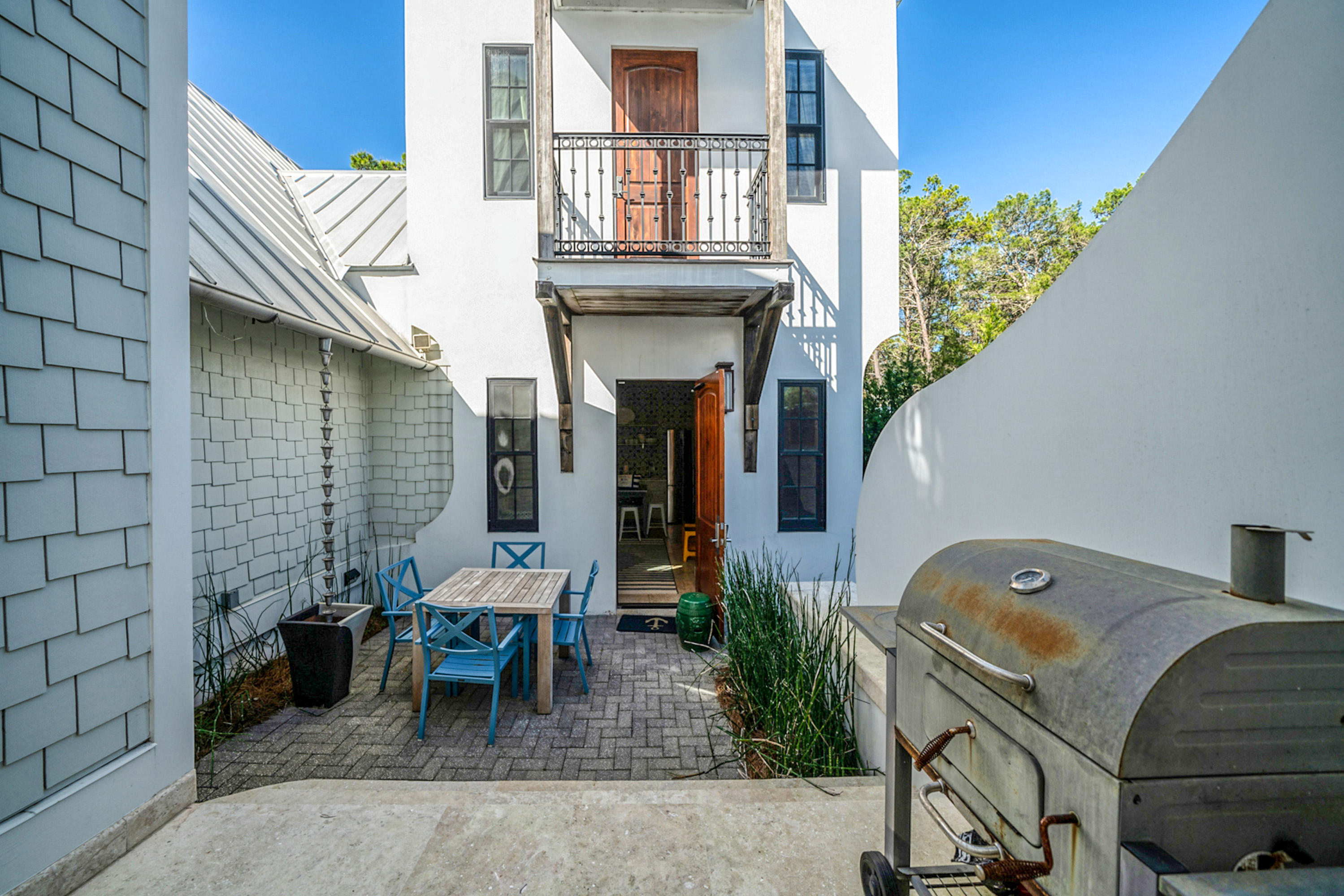SEAGROVE VILLAGE 6TH ADD - Residential