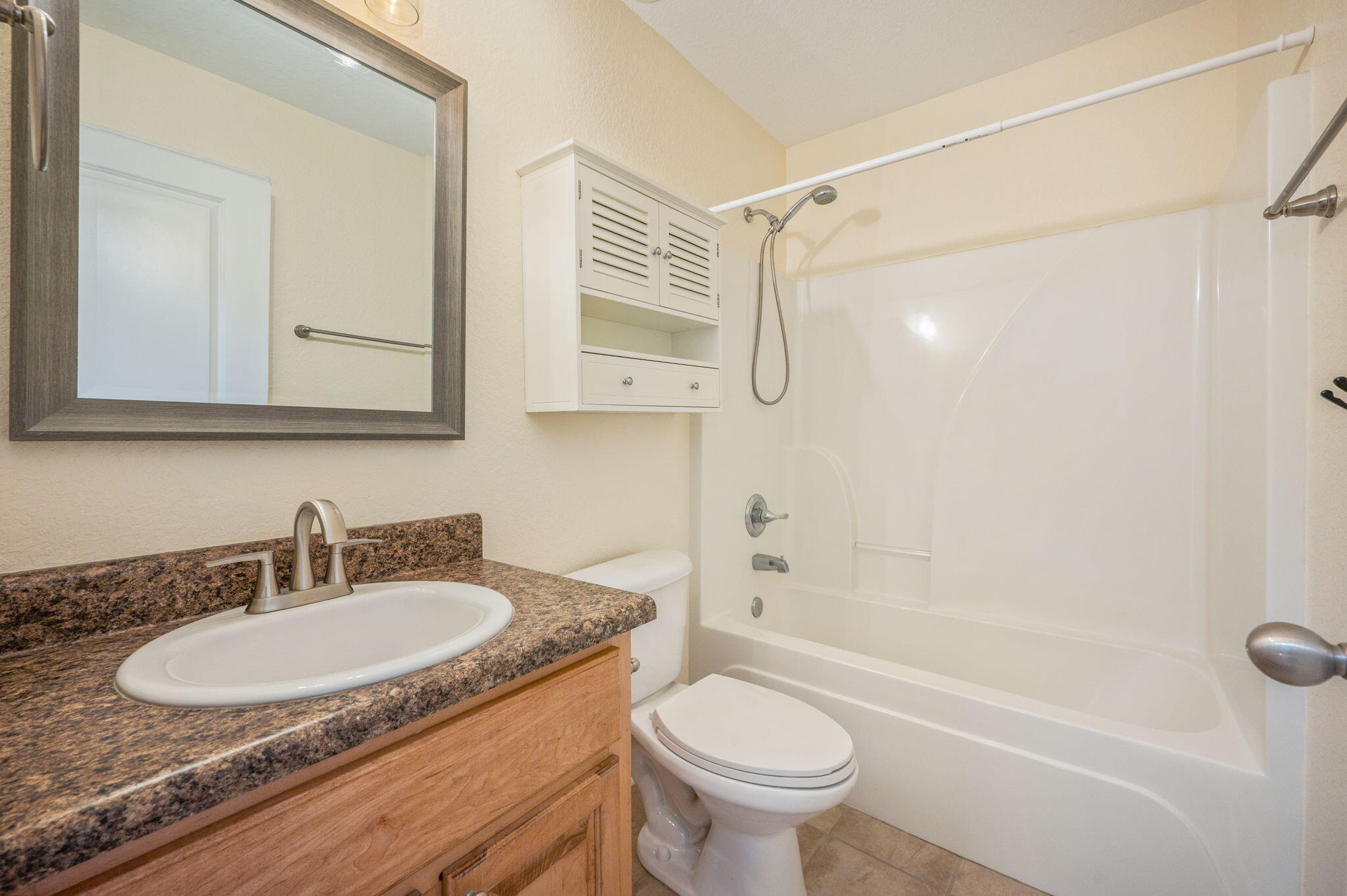 FOX VALLEY - Residential Lease