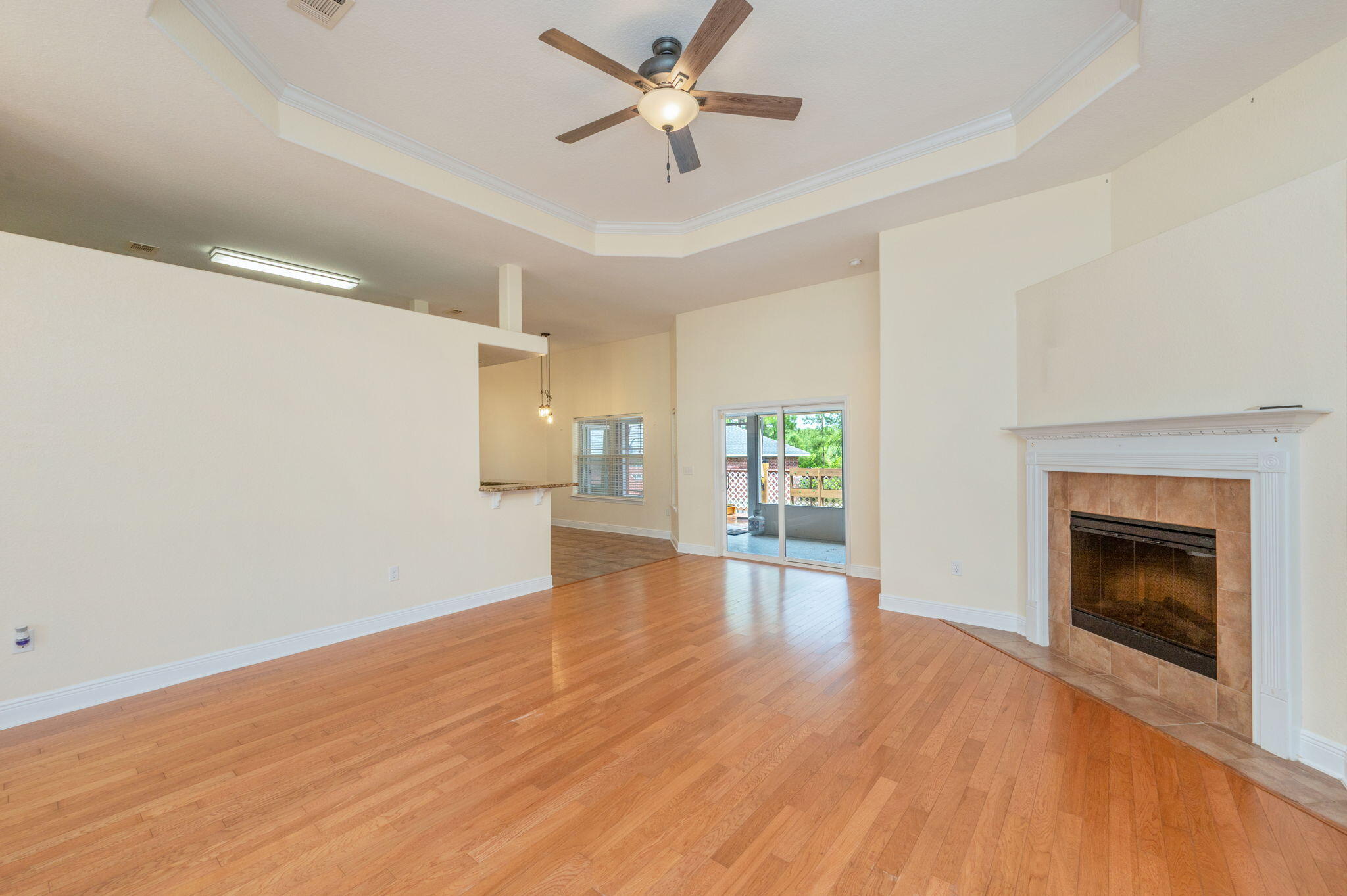 FOX VALLEY - Residential Lease