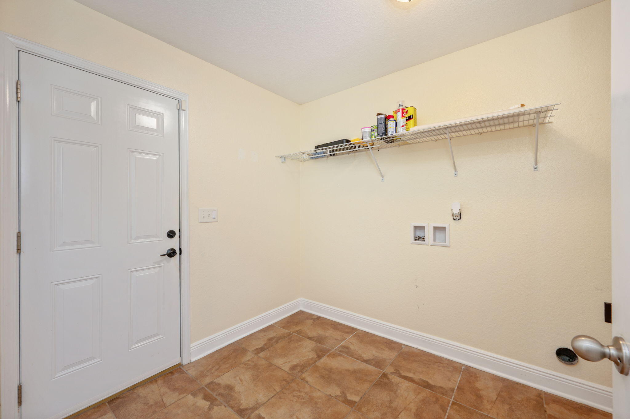 FOX VALLEY - Residential Lease