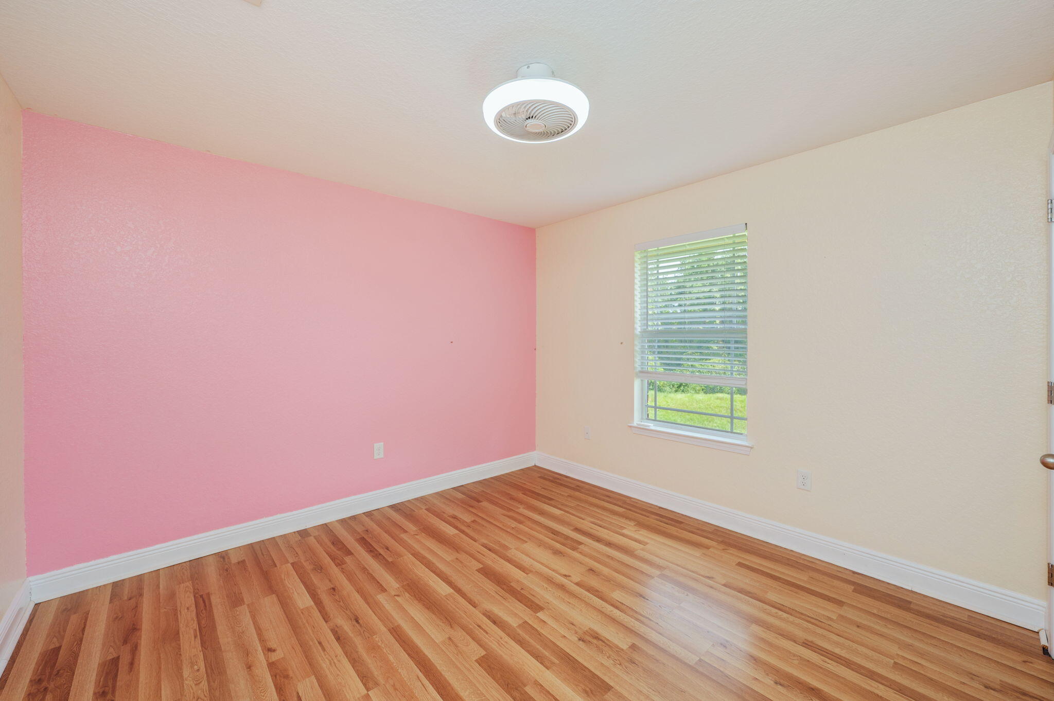 FOX VALLEY - Residential Lease
