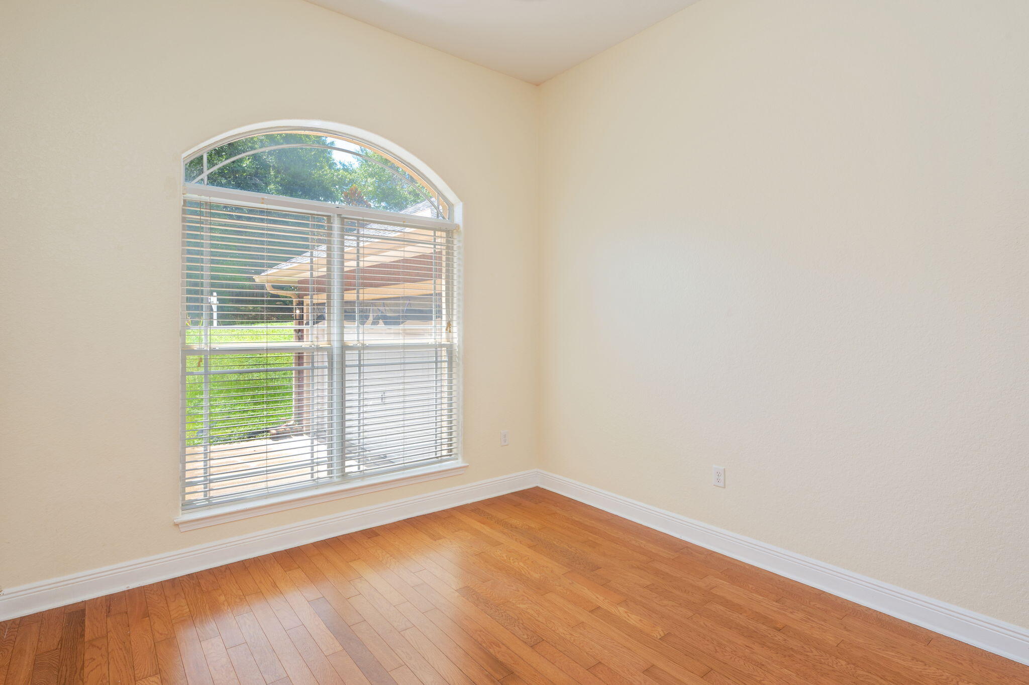 FOX VALLEY - Residential Lease