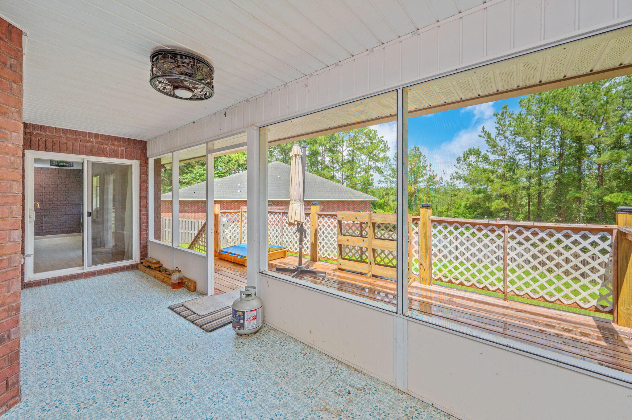 FOX VALLEY - Residential Lease