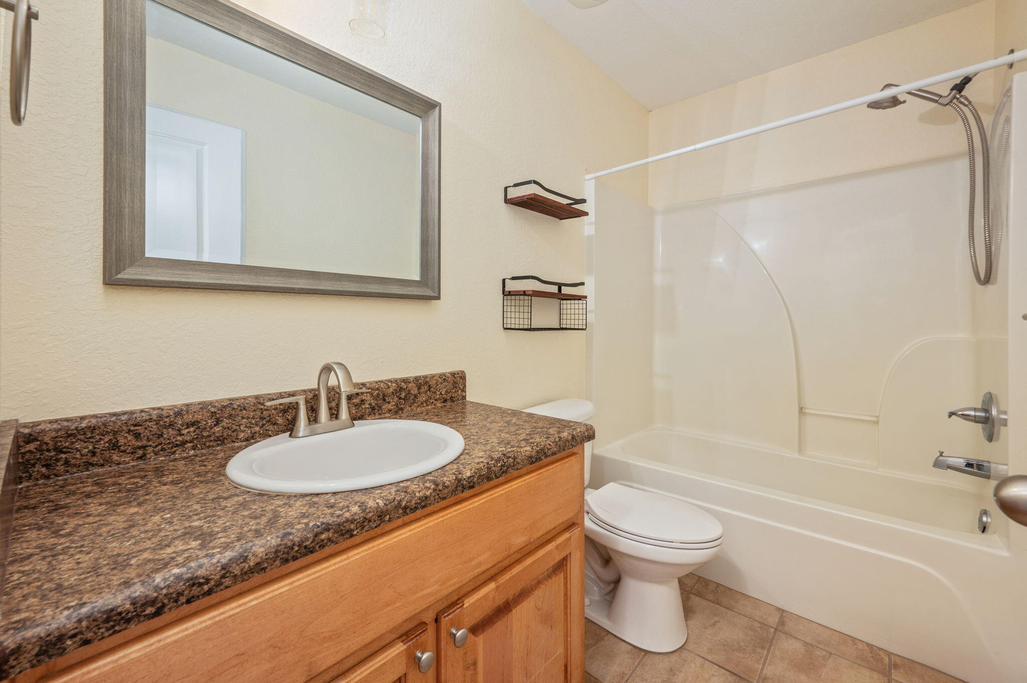 FOX VALLEY - Residential Lease