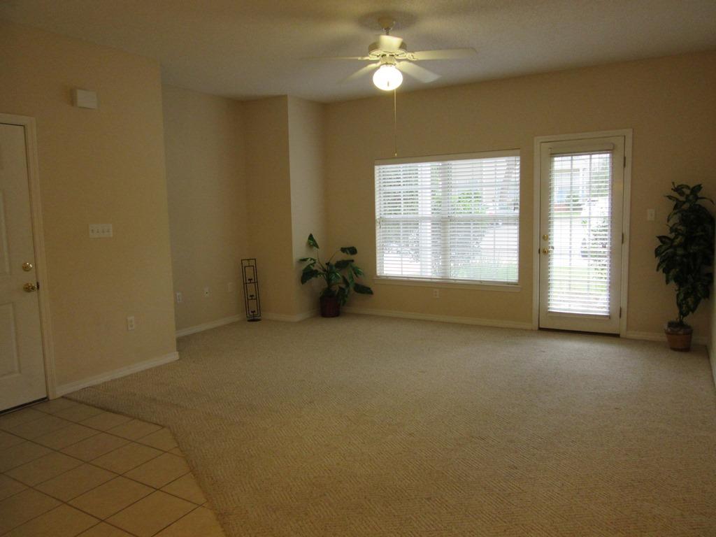 THE OAKS AT NICEVILLE CONDO UNIT 123 - Residential