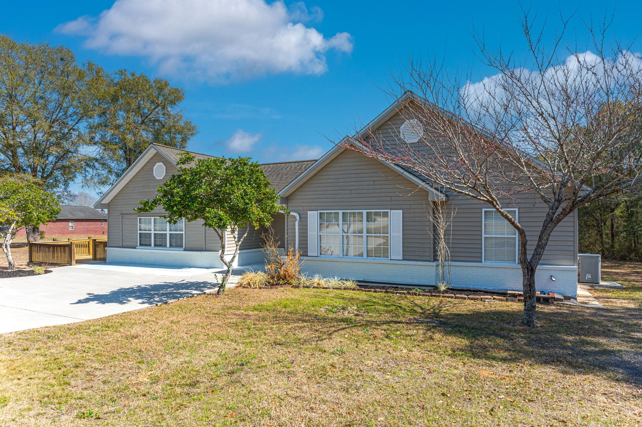 CRESTVIEW (231100.00) - Residential