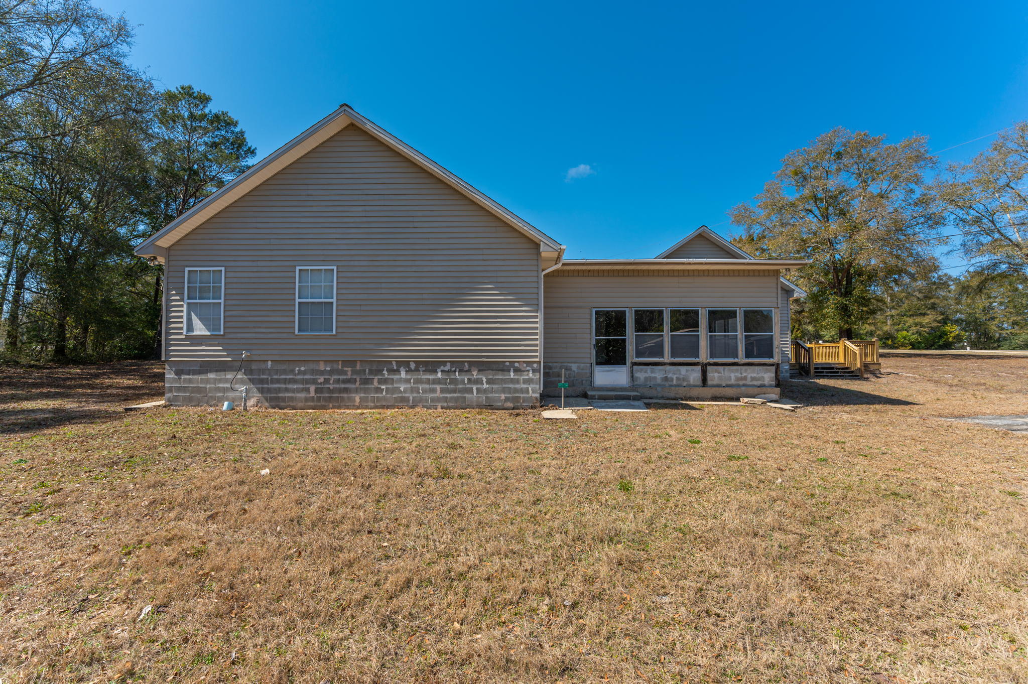 CRESTVIEW (231100.00) - Residential