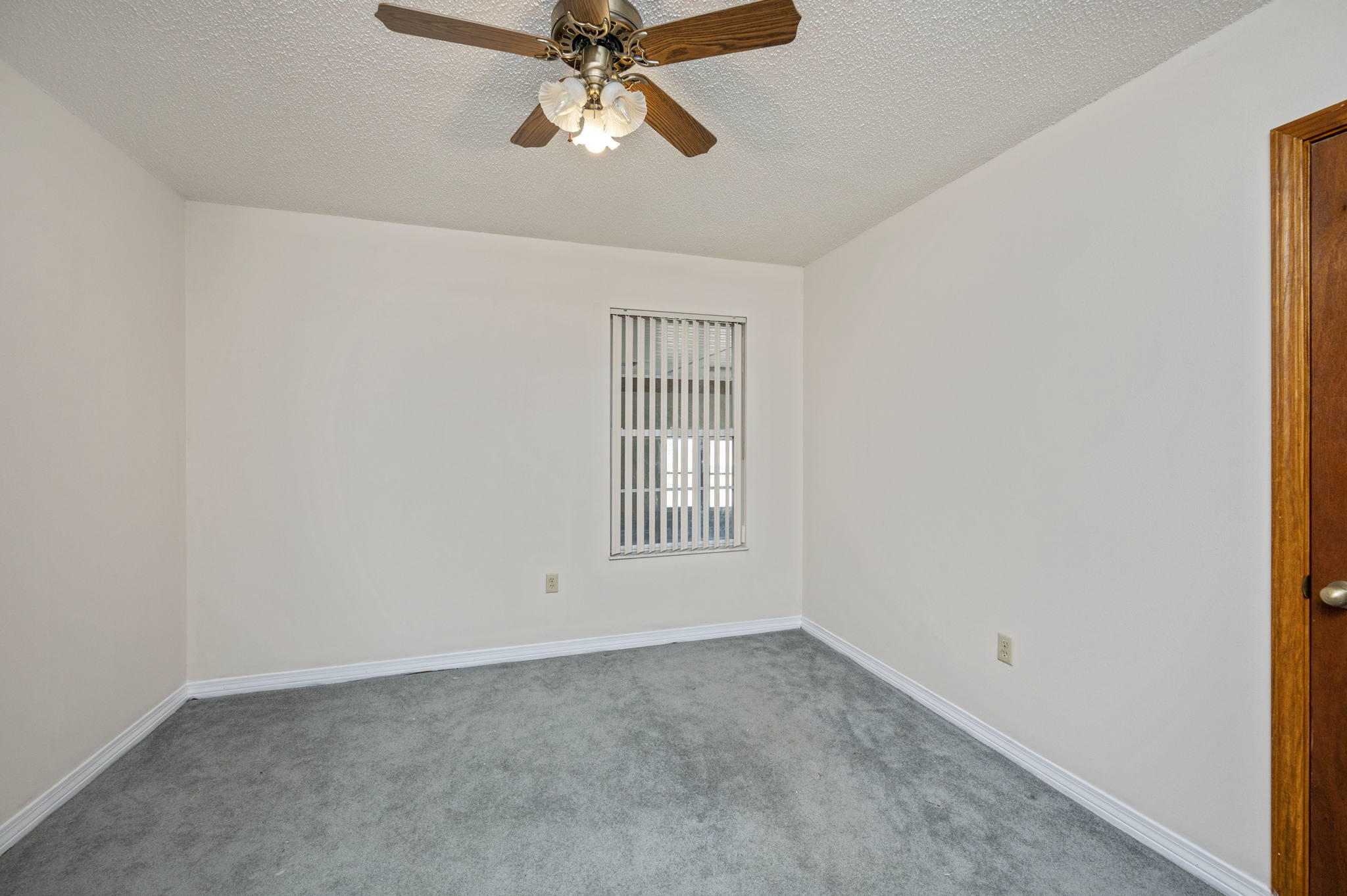 CRESTVIEW (231100.00) - Residential