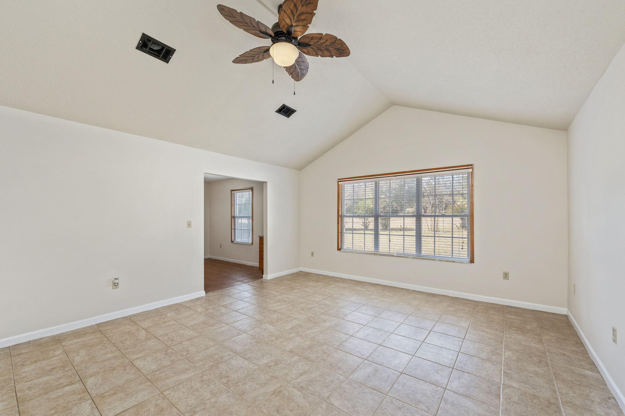 CRESTVIEW (231100.00) - Residential