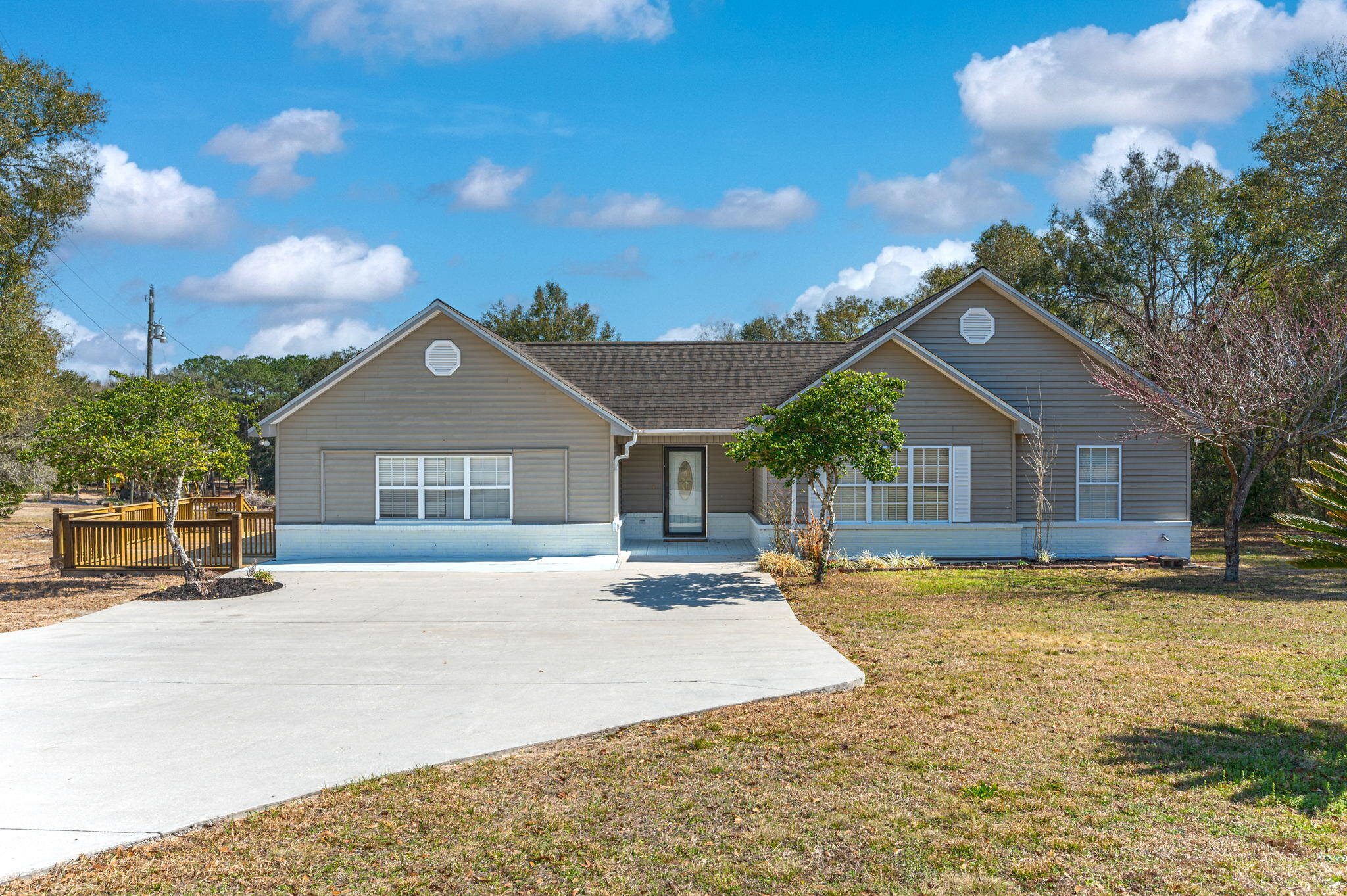 CRESTVIEW (231100.00) - Residential