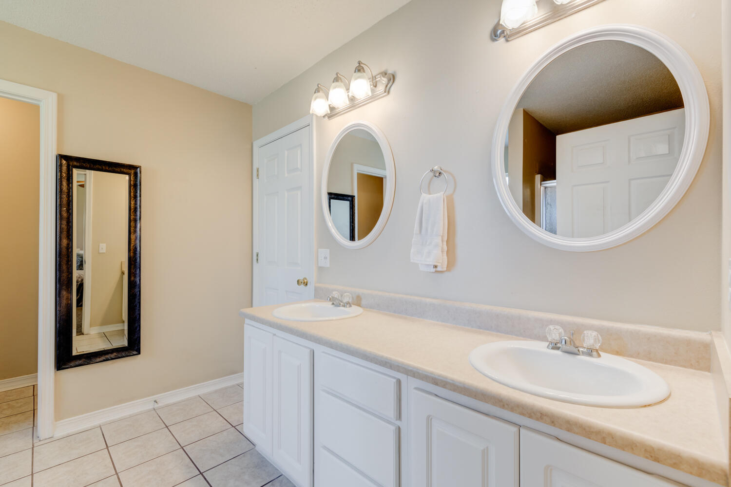 REDSTONE ESTATES - Residential