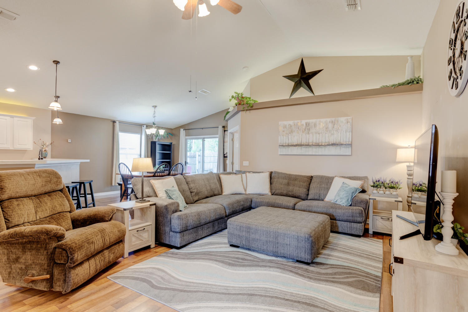 REDSTONE ESTATES - Residential