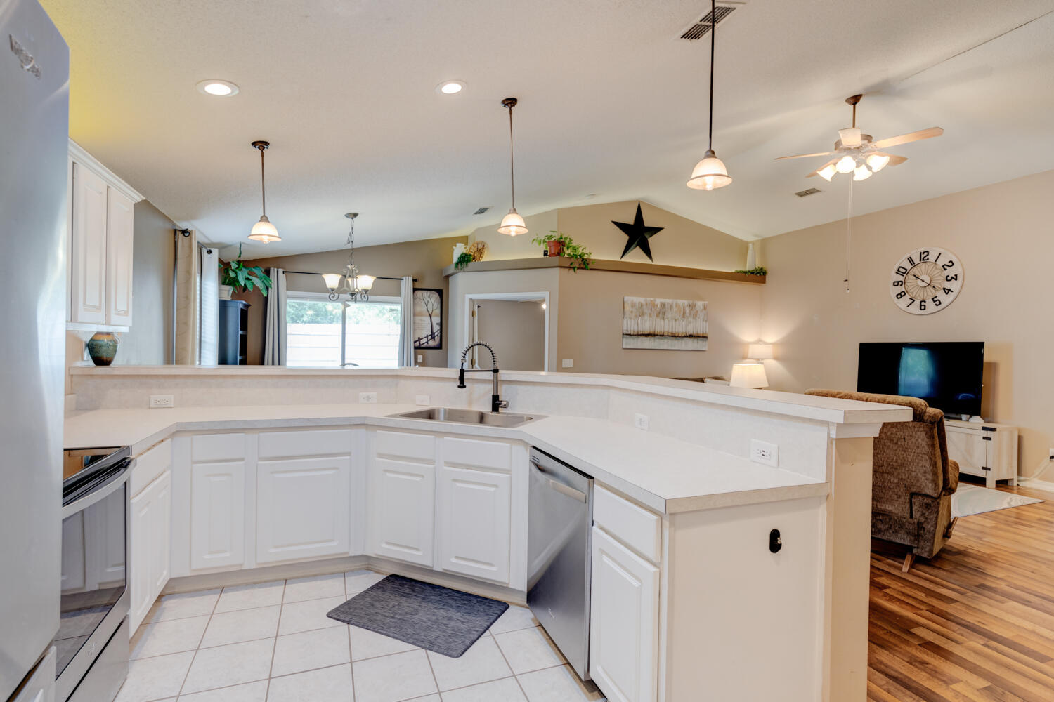 REDSTONE ESTATES - Residential