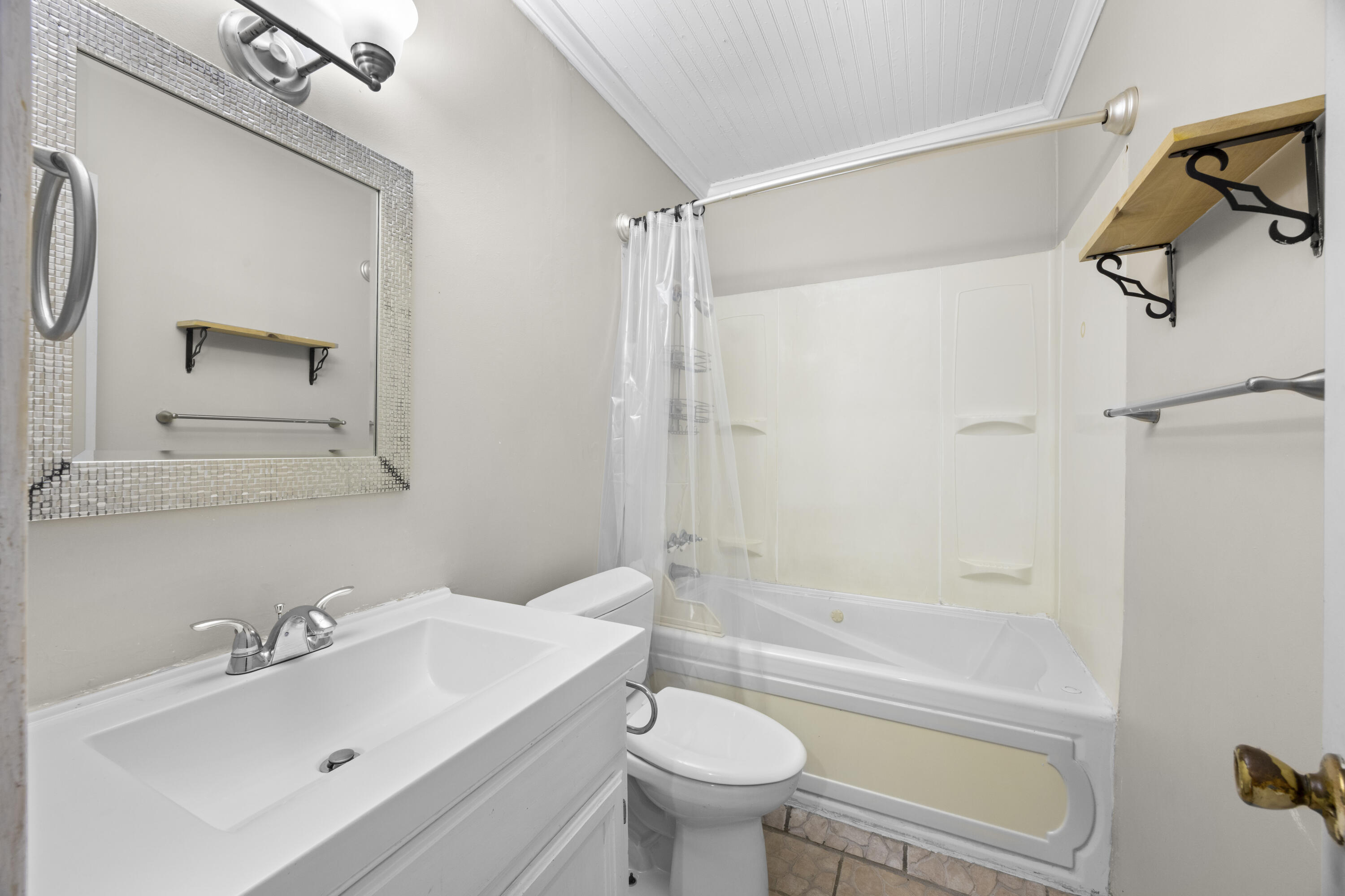 SPRING LAKE #2 - Residential