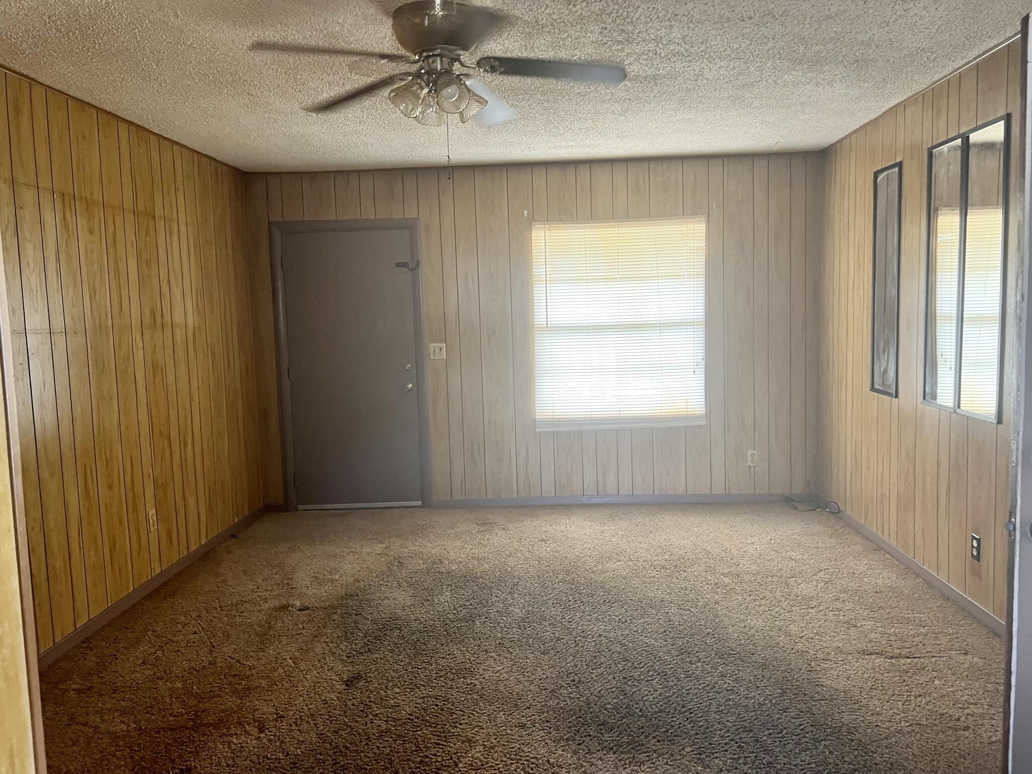 WINTHROP PLACE 1ST ADDN - Residential