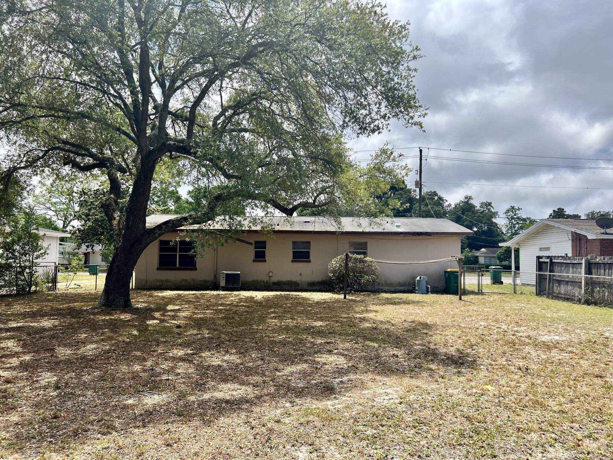 WINTHROP PLACE 1ST ADDN - Residential