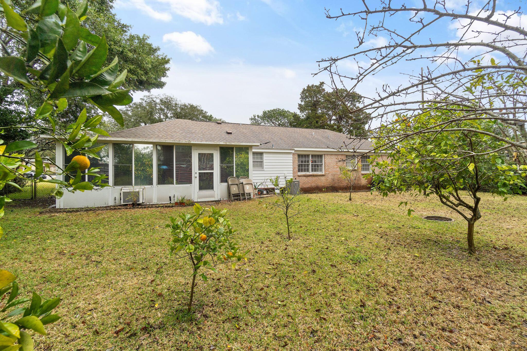 COLONIAL HEIGHTS - Residential