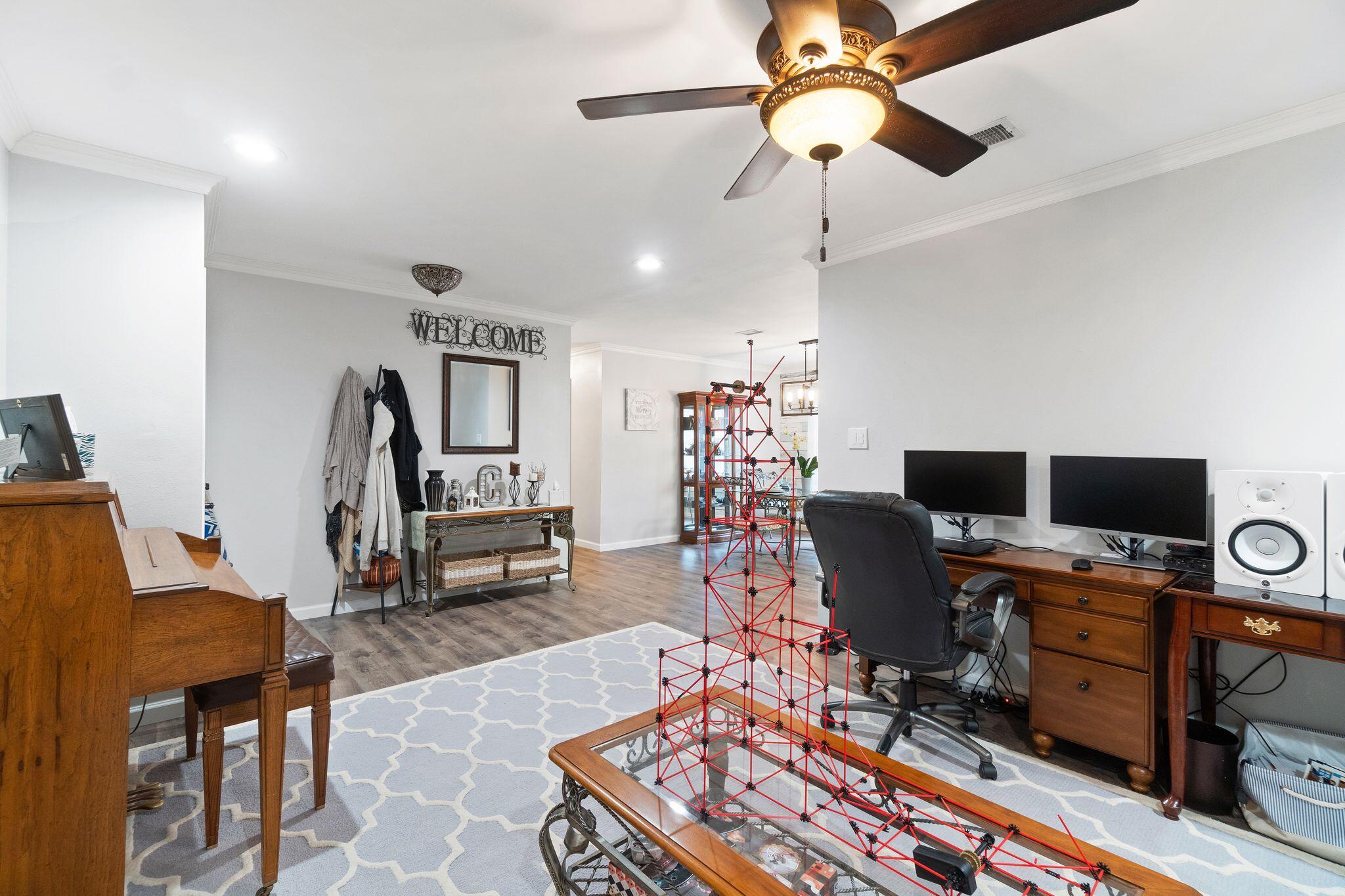 COLONIAL HEIGHTS - Residential