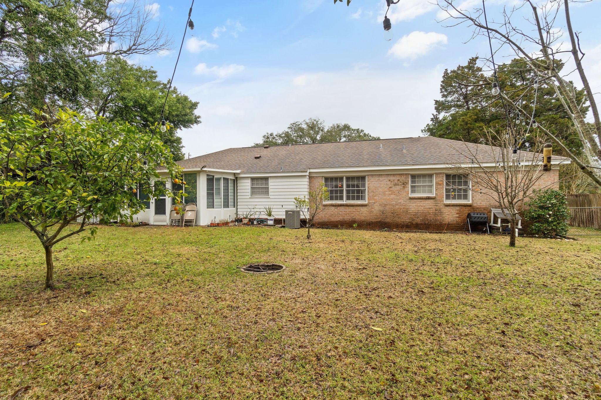 COLONIAL HEIGHTS - Residential