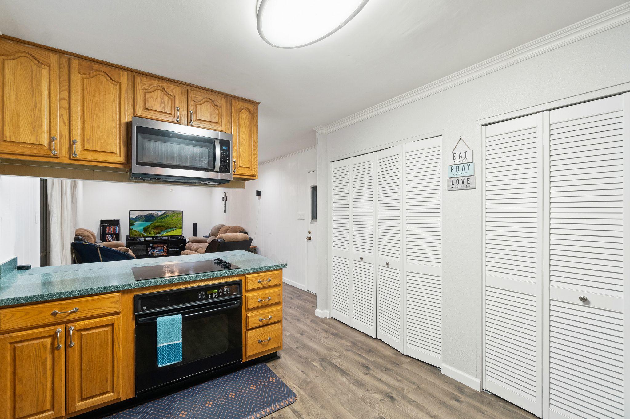 COLONIAL HEIGHTS - Residential