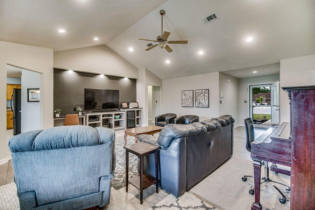 Diane's Landing - Residential