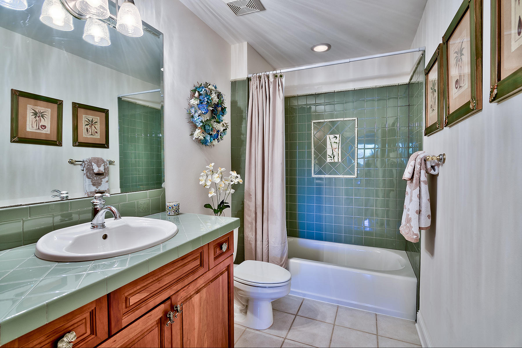 BURNT PINE - Residential