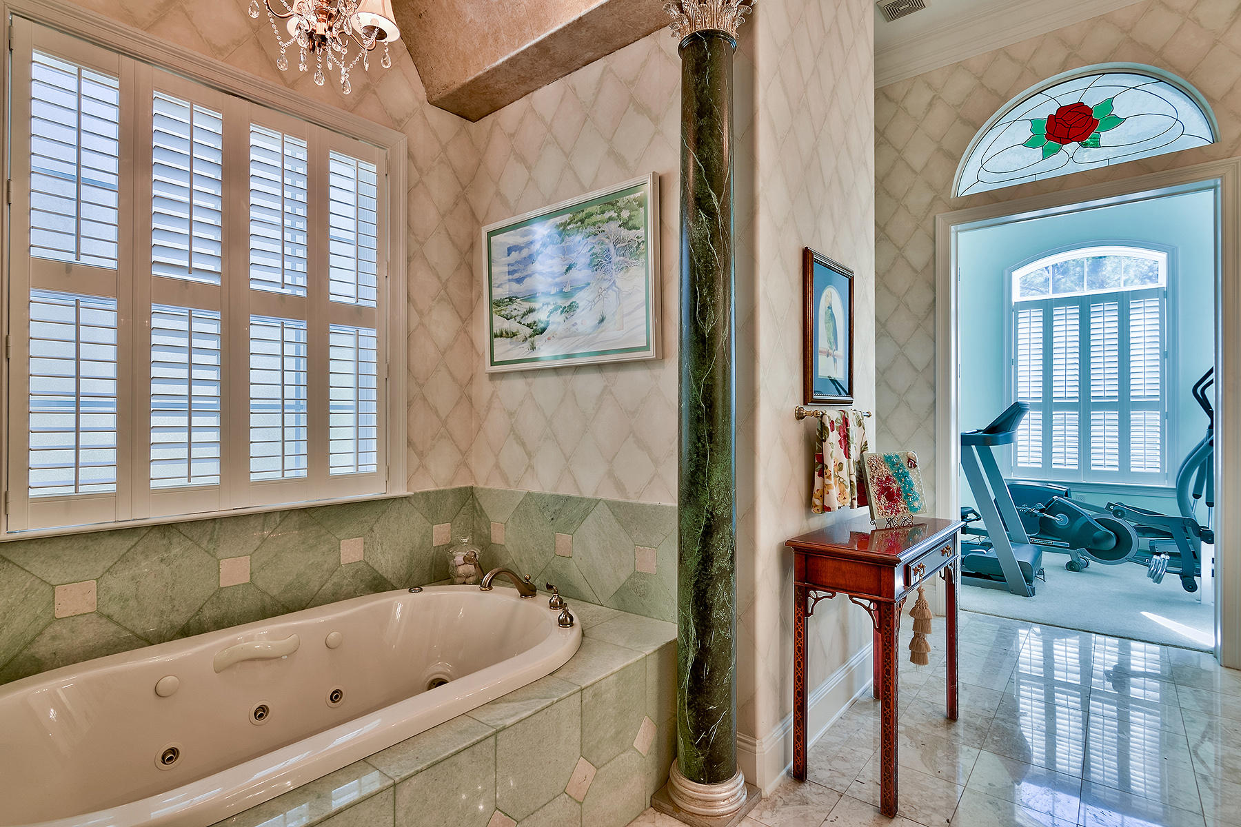 BURNT PINE - Residential