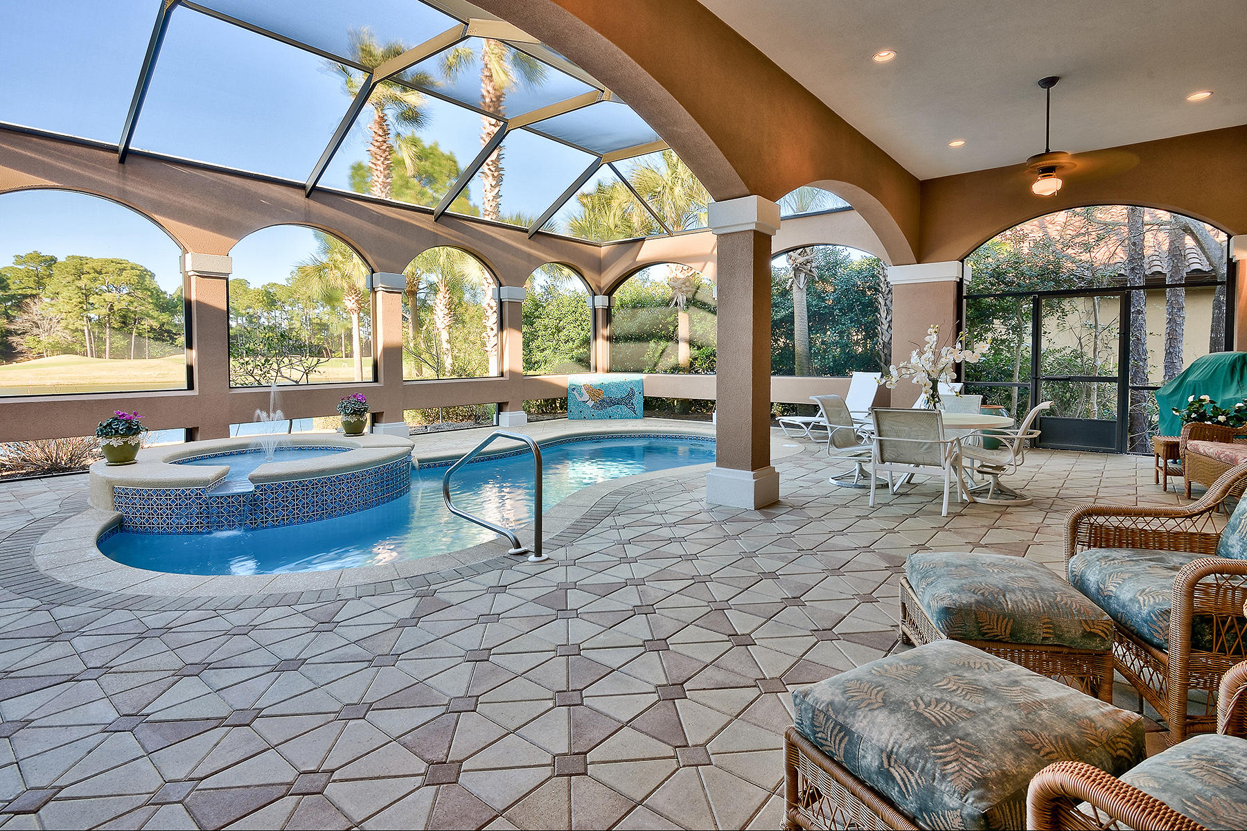 BURNT PINE - Residential