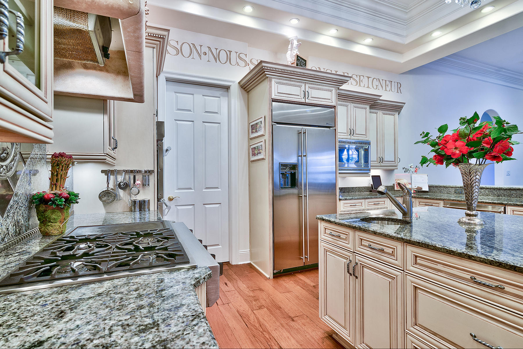 BURNT PINE - Residential