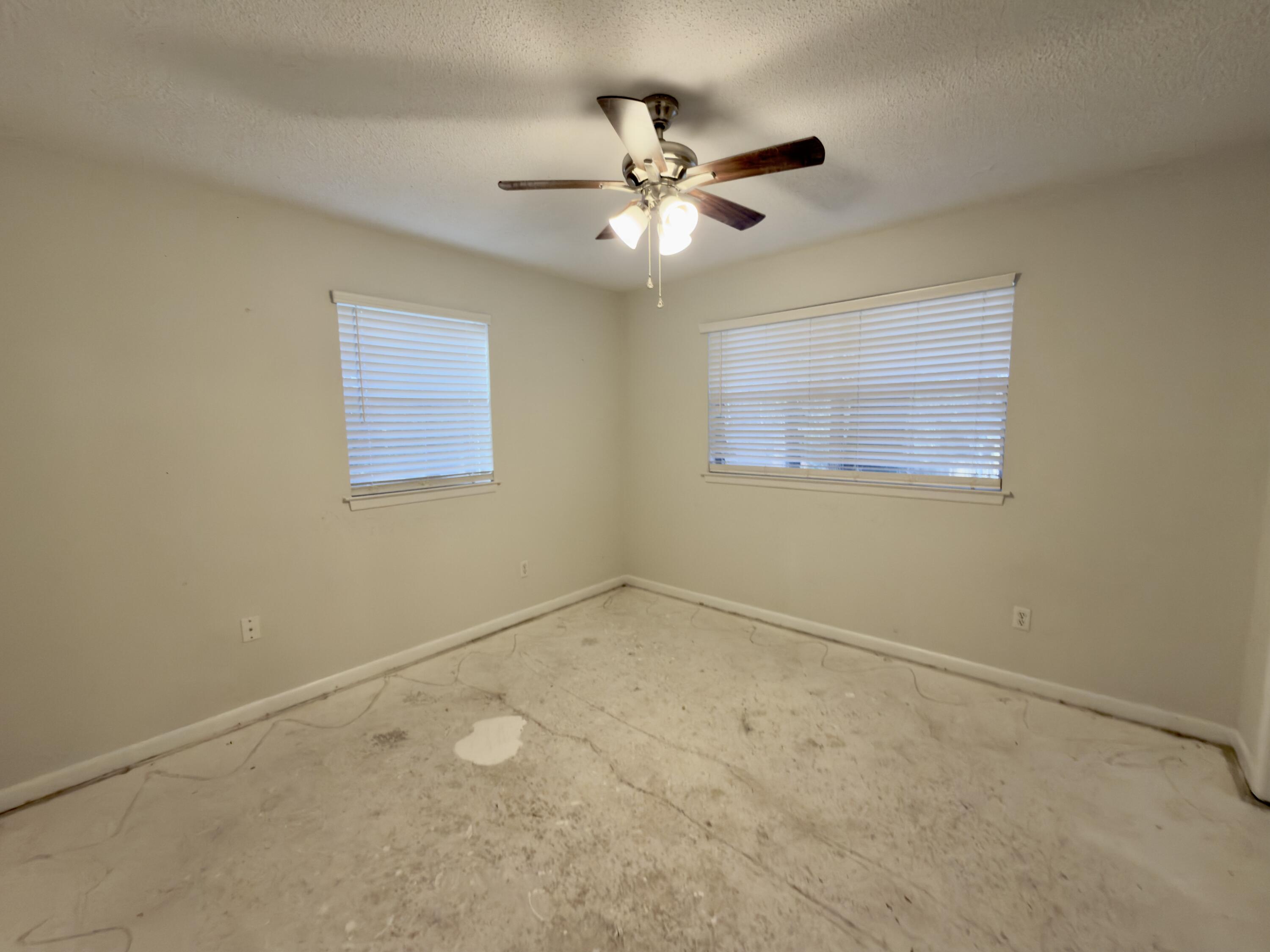 TALL PINES - Residential